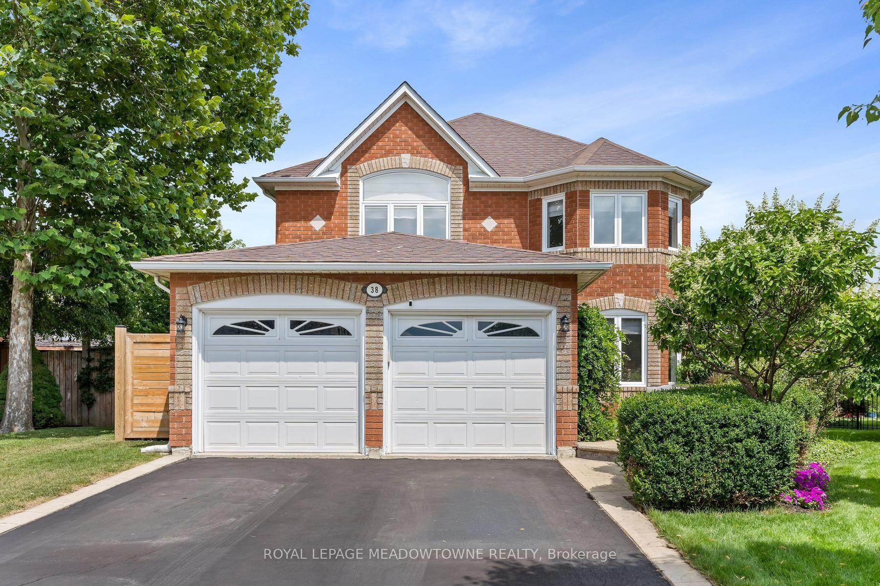 38 Chester Crescent, Halton Hills — Detached for sale, photo 1