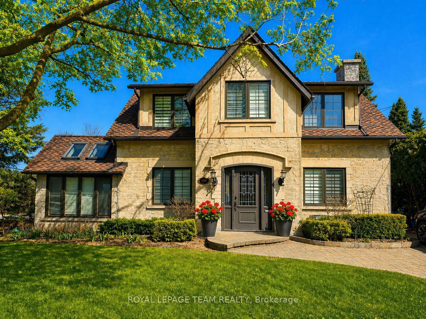 139 PLEASANT PARK Road — photo 1