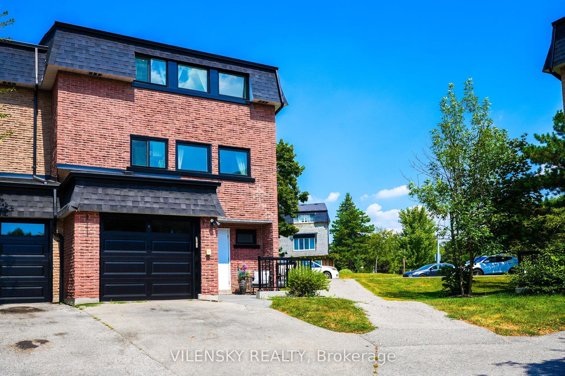 14 Poplar Crescent 19 #19 — photo 1