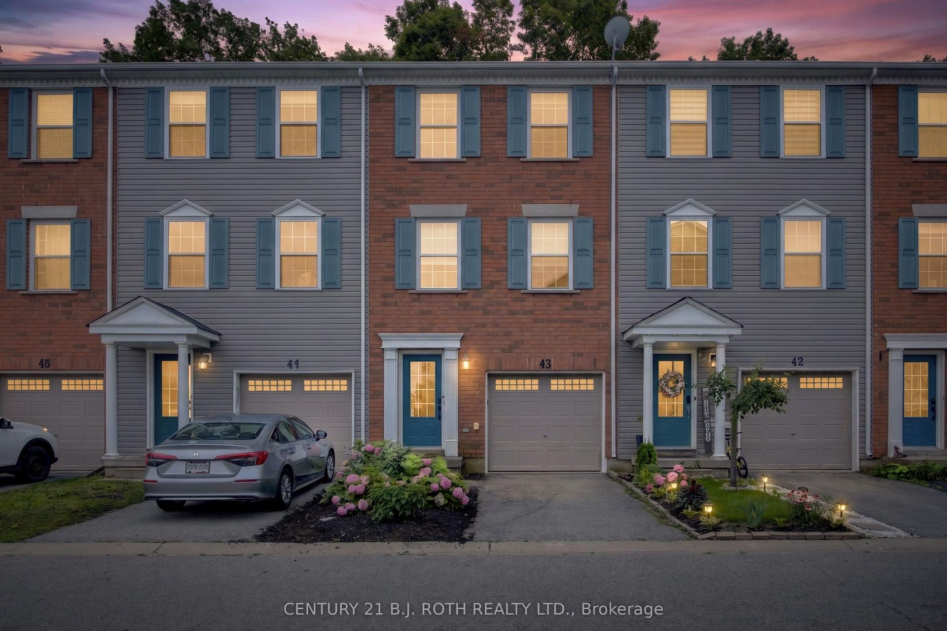 91 Coughlin Drive 43 #43, Barrie — Townhouse for sale, photo 1