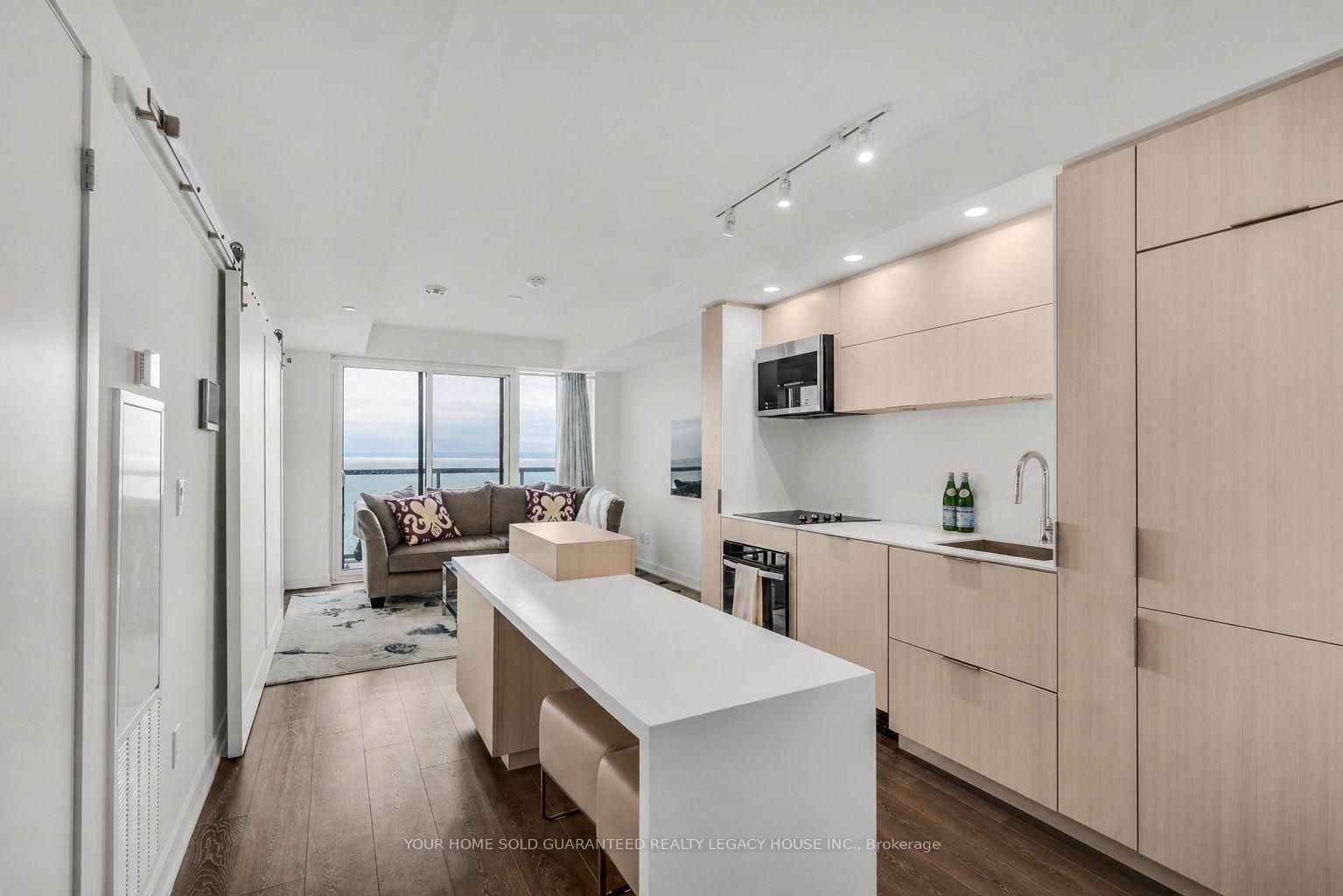 370 Martha Street 1805 #1805 — photo 1