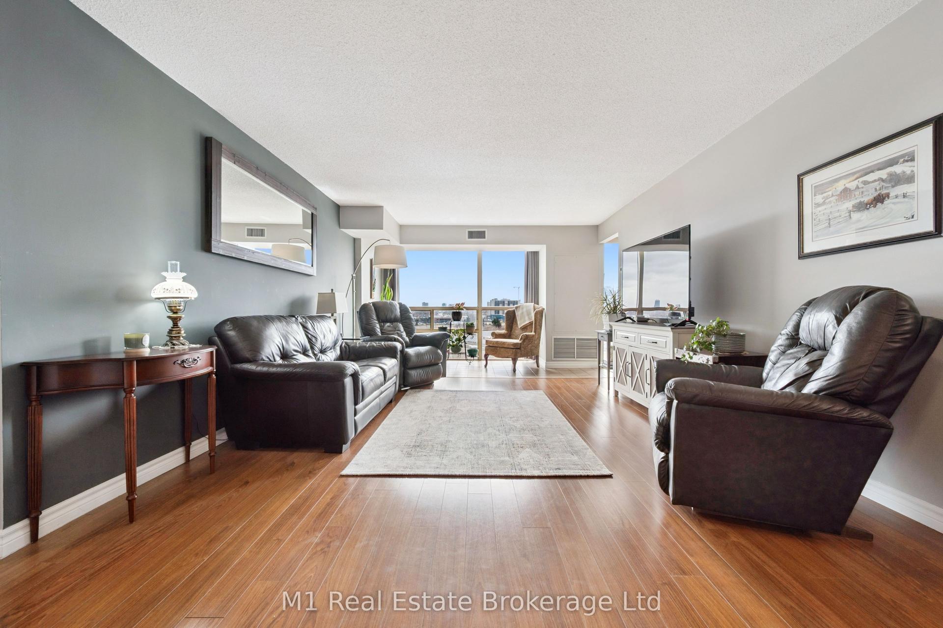 55 Blue Springs Drive PH2 #PH2, Waterloo — Condo for sale, photo 1