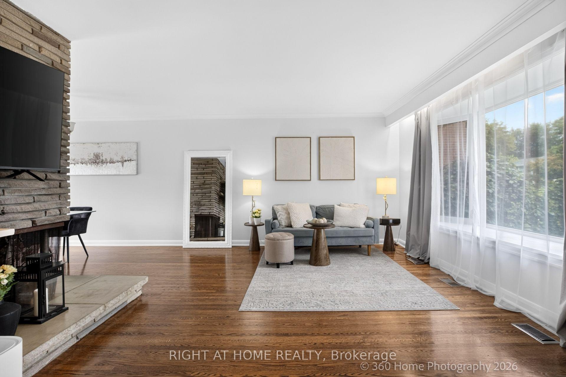 100 Perivale Crescent, Toronto — Detached for sale, photo 1