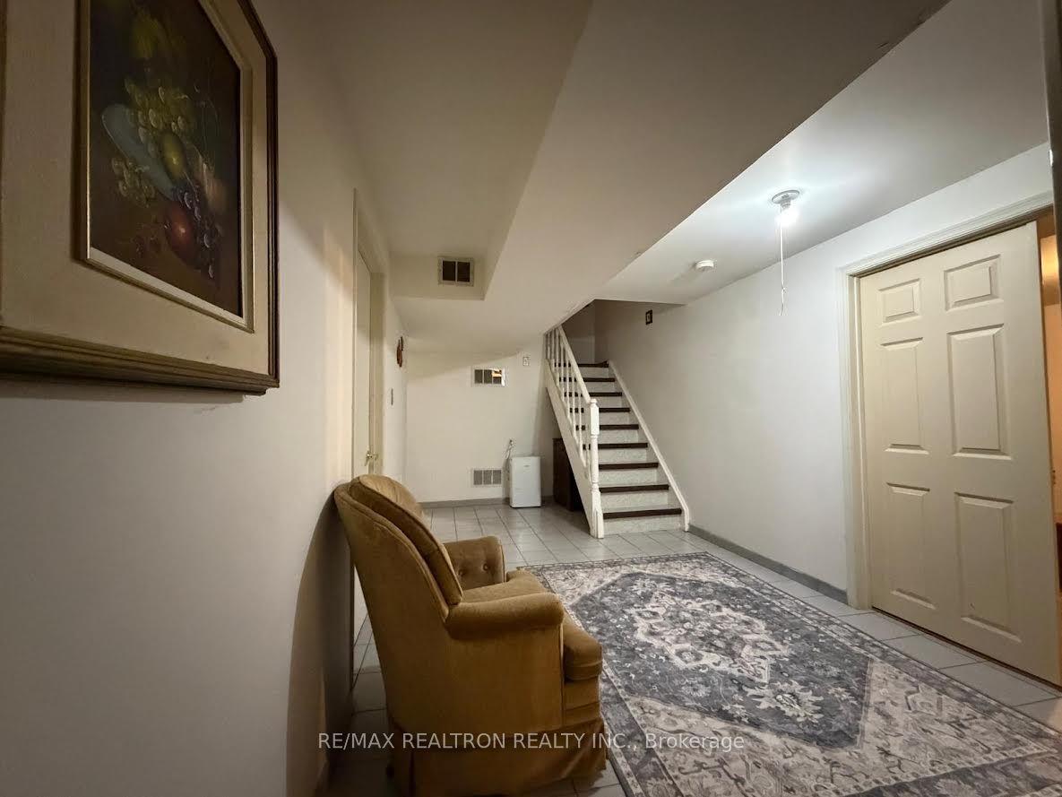 5 Lamar Street Bsmt #Bsmt — photo 1