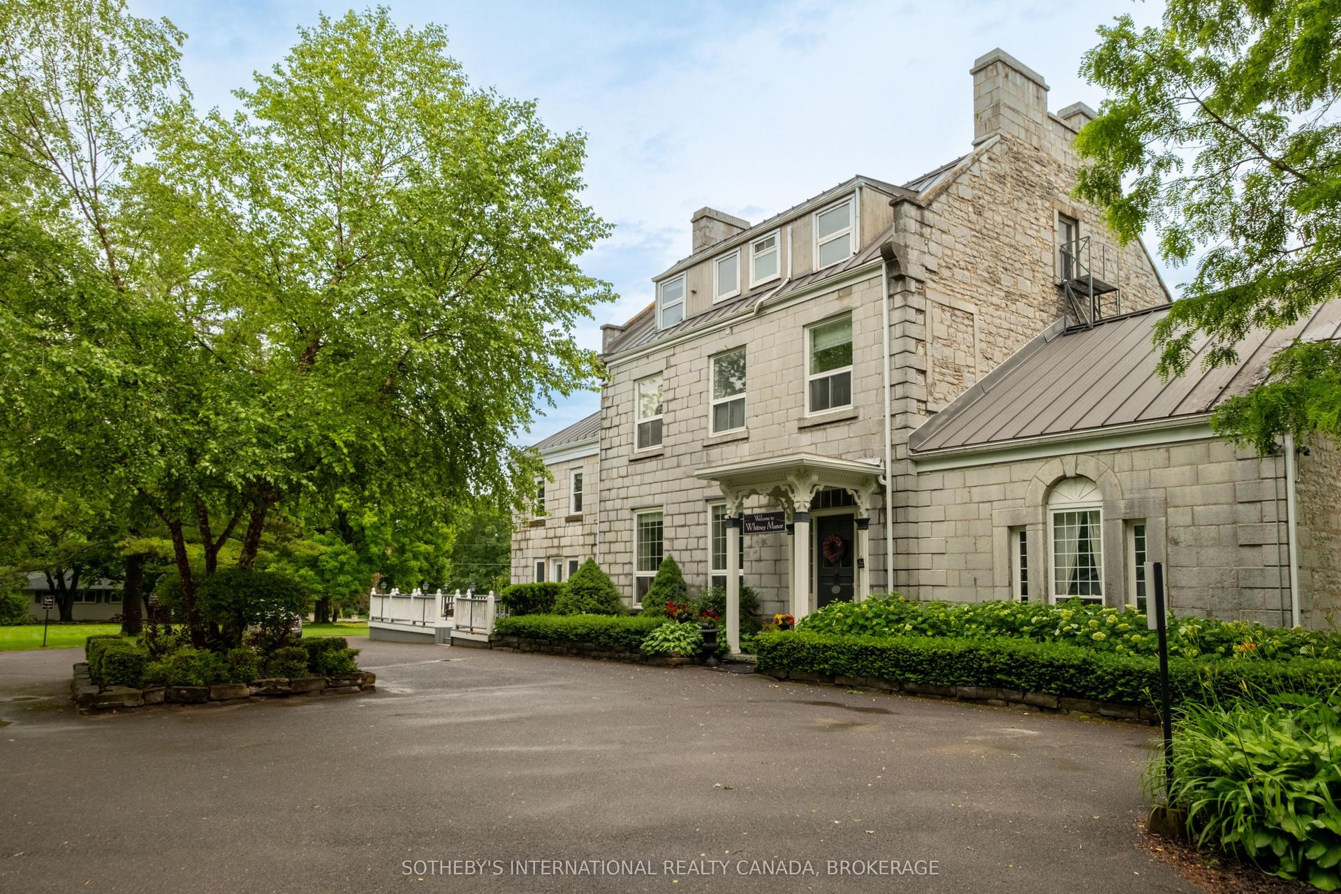 8 Starr Place, Kingston — Detached for sale, photo 1