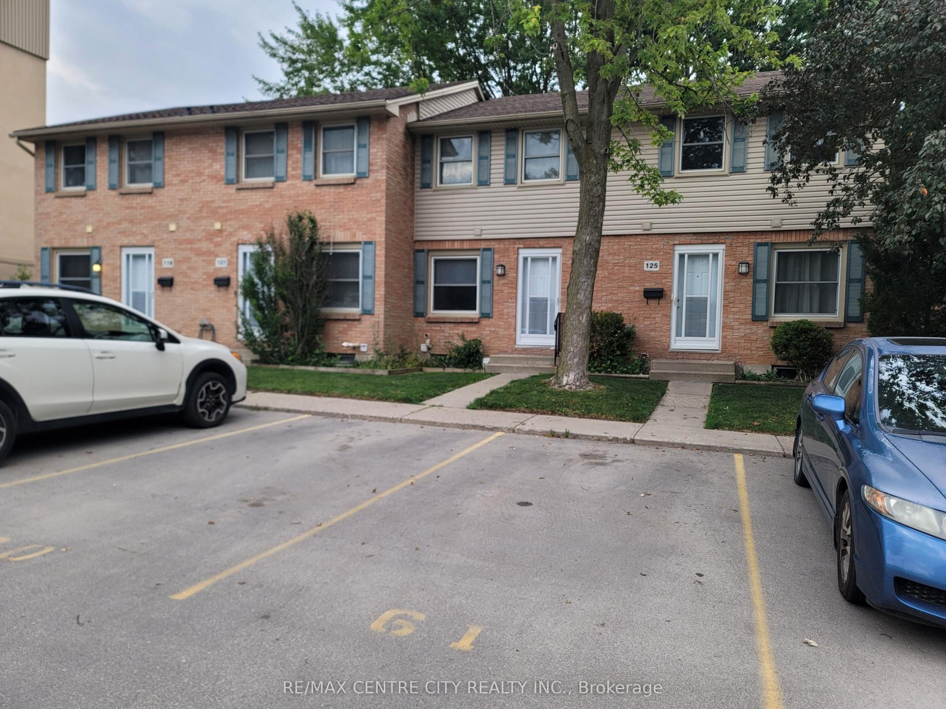 1247 Huron Street, London East — Condo Town for lease, photo 1