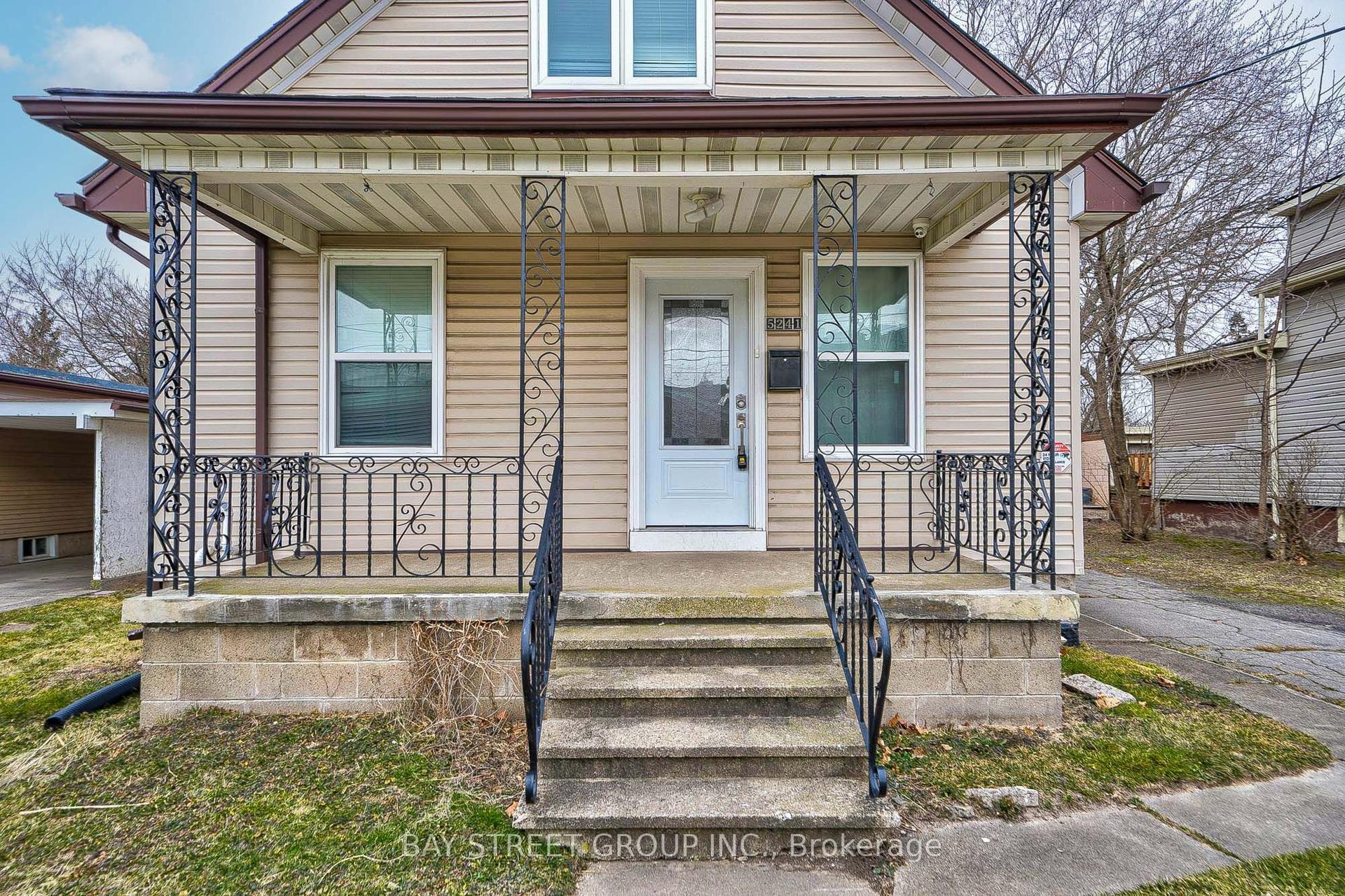 5241 Kitchener Street — photo 1