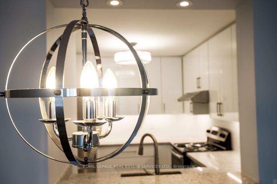 100 Upper Madison Avenue 1204 #1204, Toronto — Condo for lease, photo 1