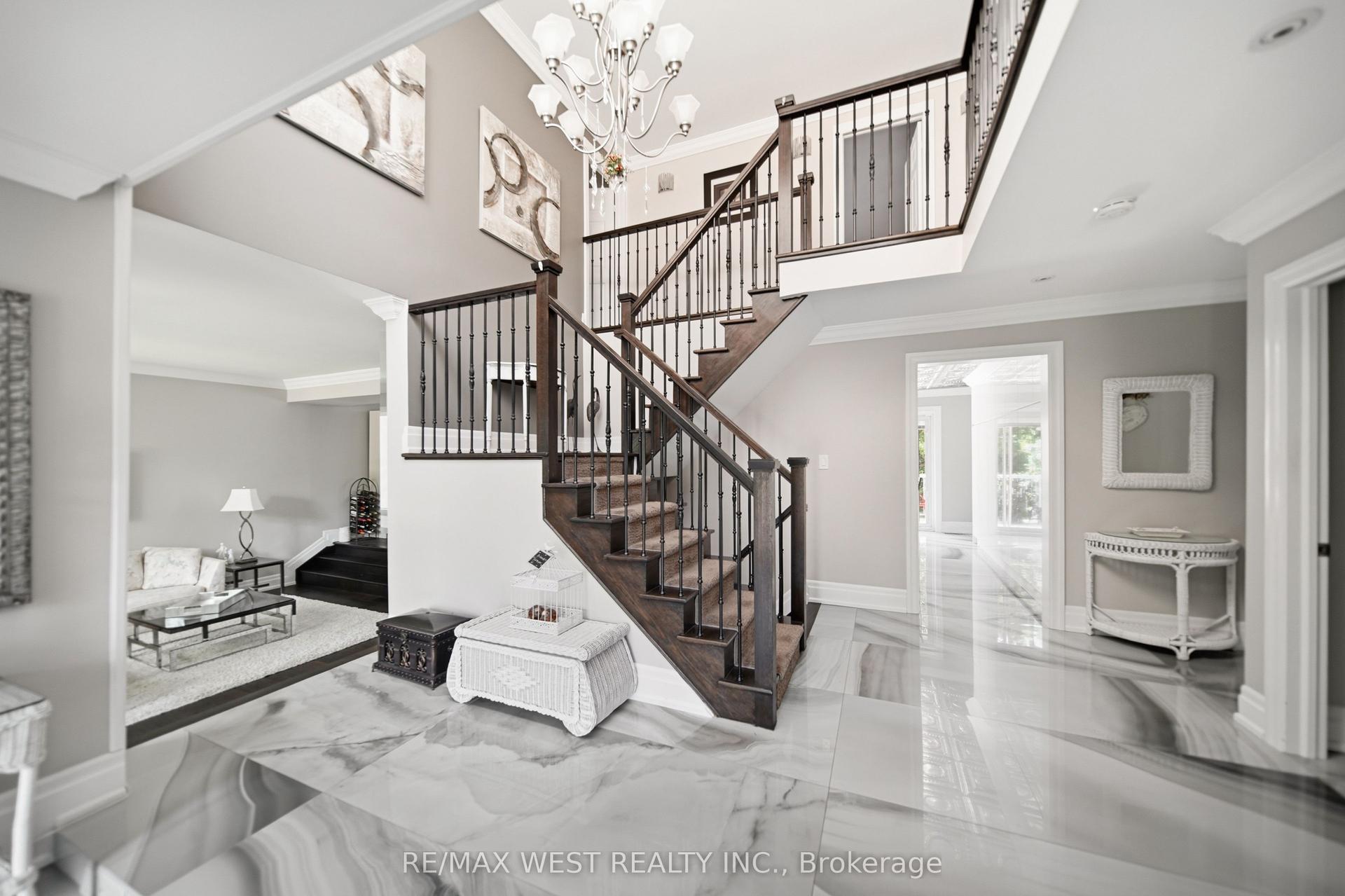 179 Ellis Avenue, King — Detached for sale, photo 1