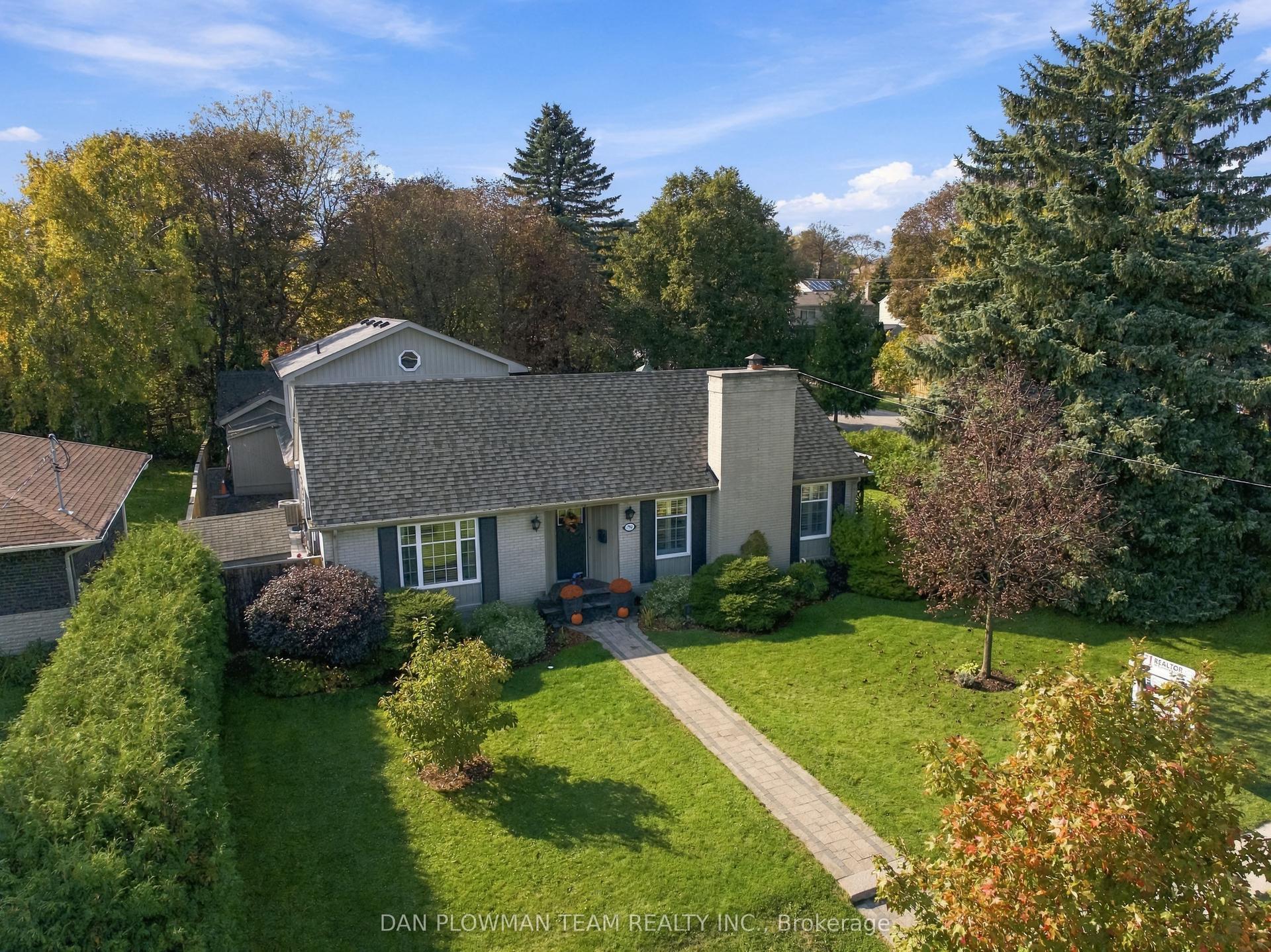 794 Mary Street N, Oshawa — Detached for sale, photo 1
