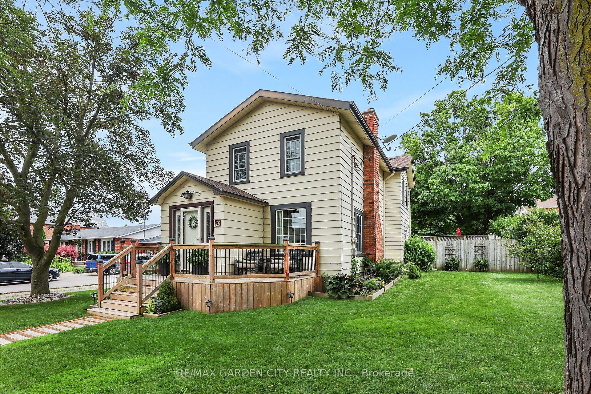 10 Maple Avenue — photo 1
