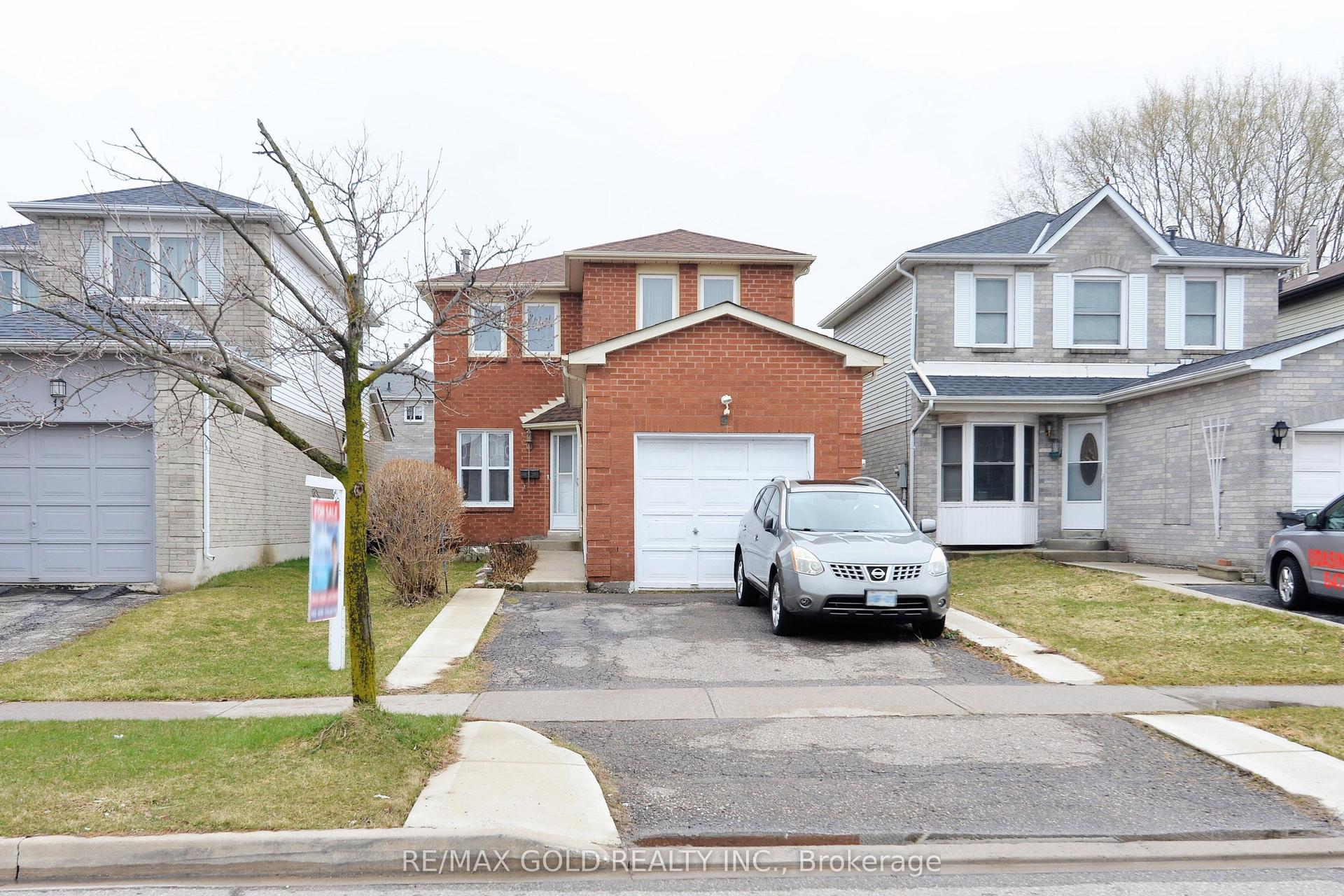 9 Ravenswood Drive — photo 1