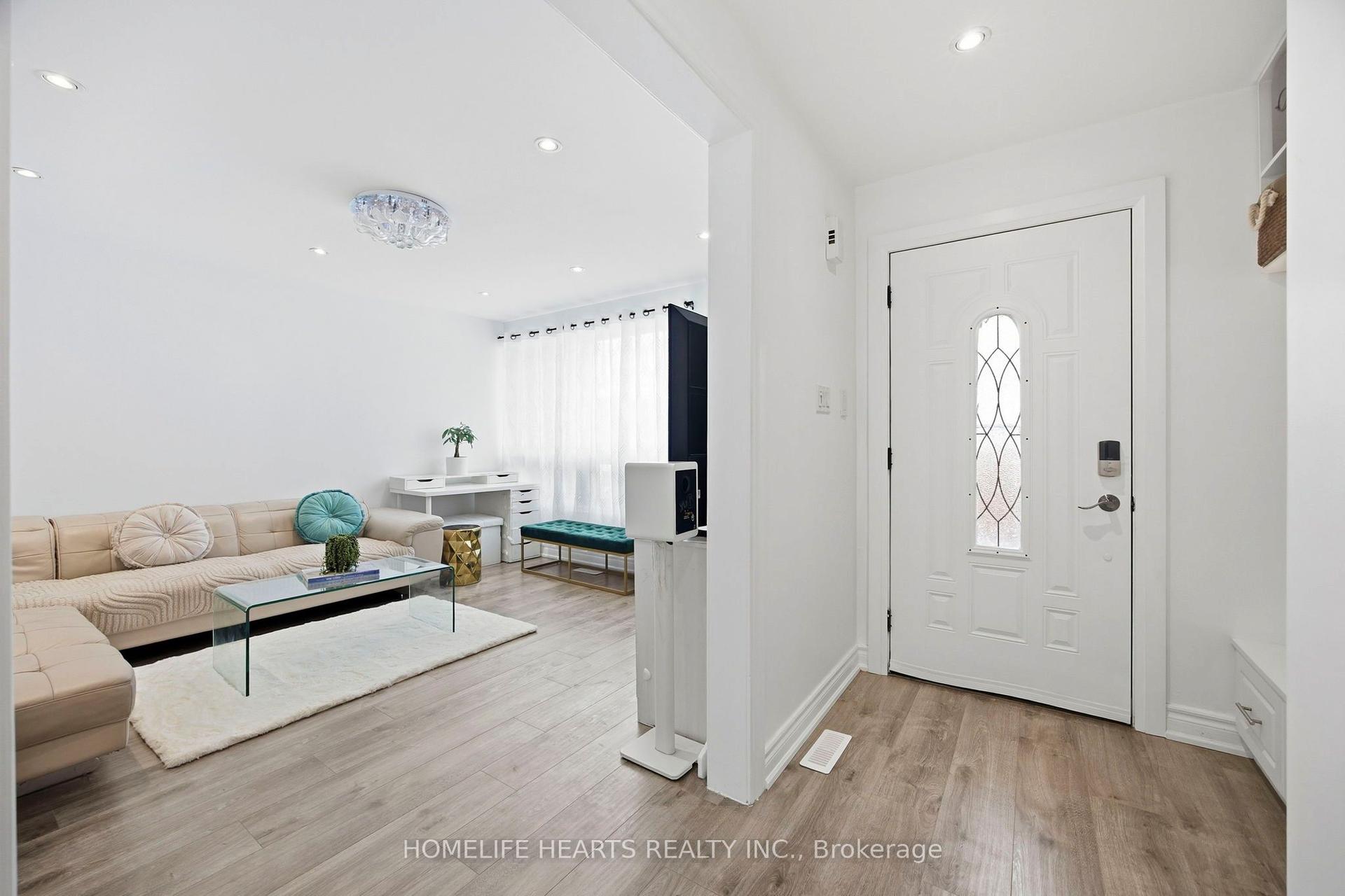 1021 Midland Avenue 4 #4 — photo 1