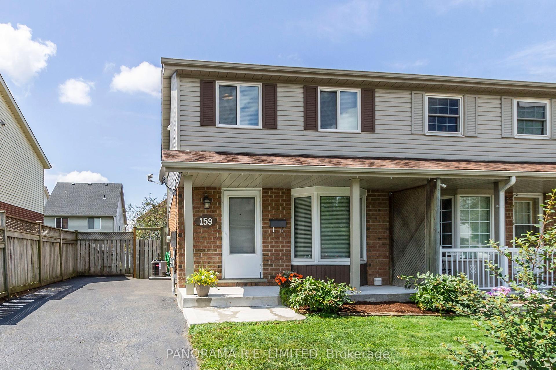 159 Northview Heights Drive, Cambridge — Semi-Detached for lease, photo 1
