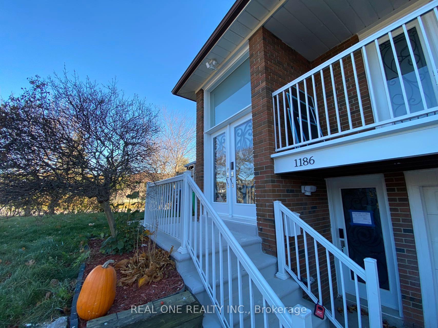 1186 Shadeland Drive ROOM U1 #ROOM U1, Mississauga — Semi-Detached for lease, photo 1