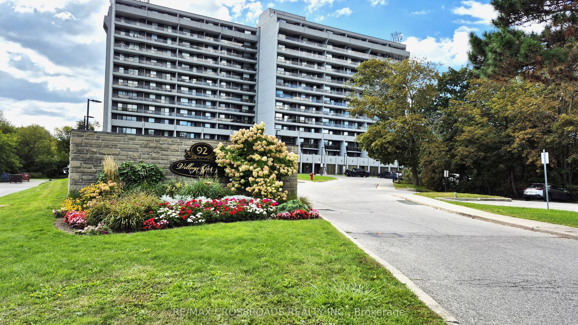 92 Church Street S 406 #406, Ajax — Condo for sale, photo 1