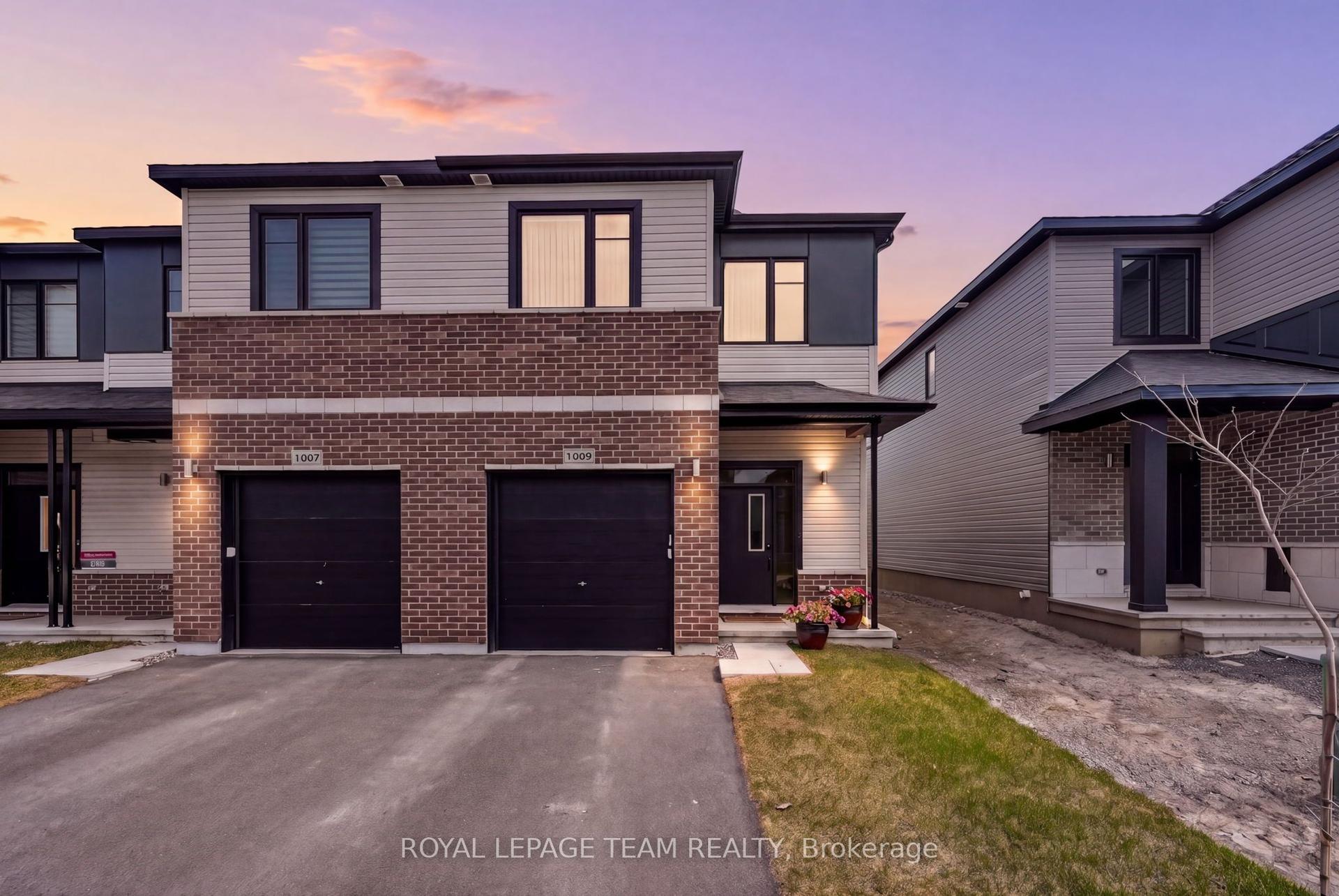 1009 Acoustic Way — photo 1