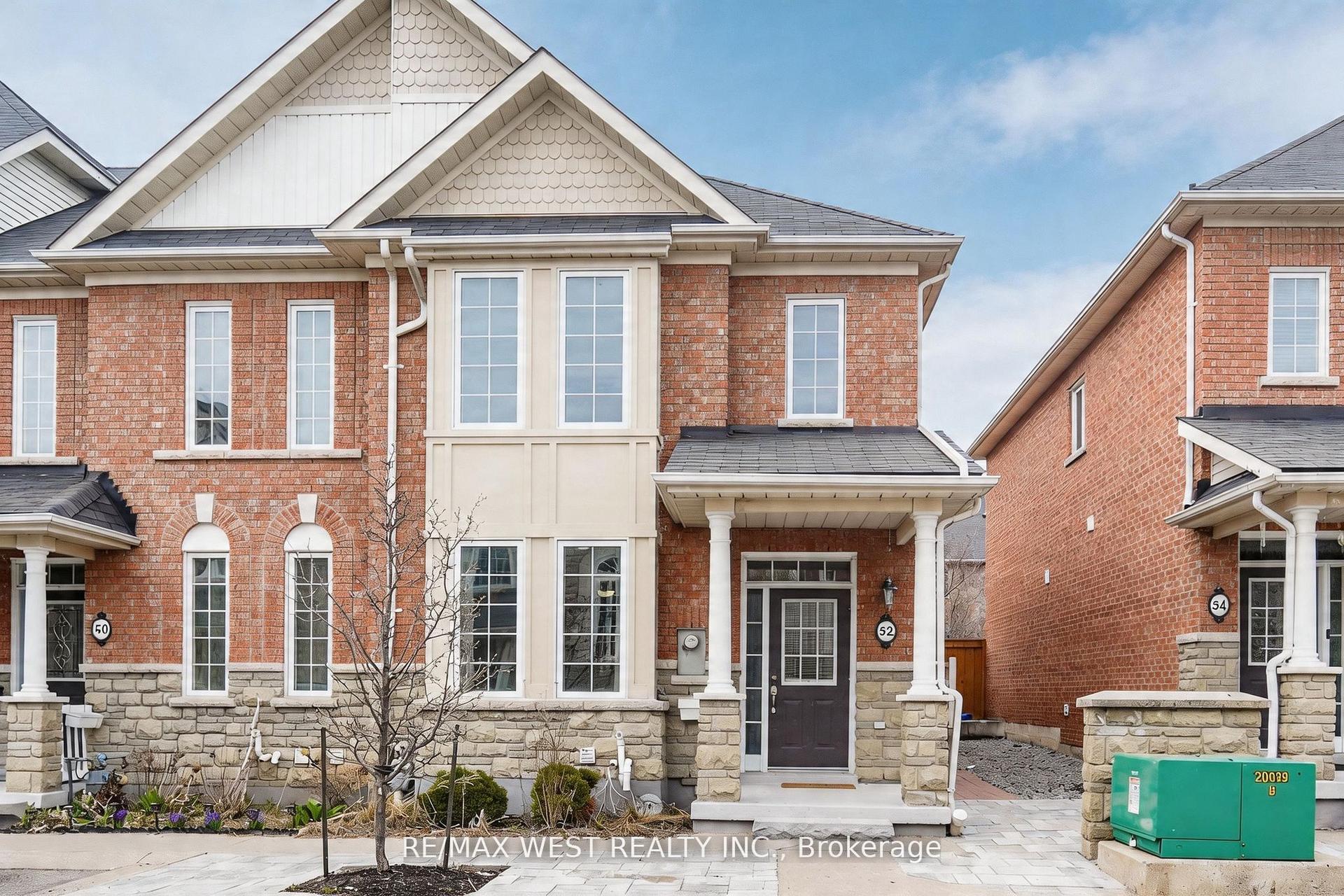 52 Torr Lane — photo 1