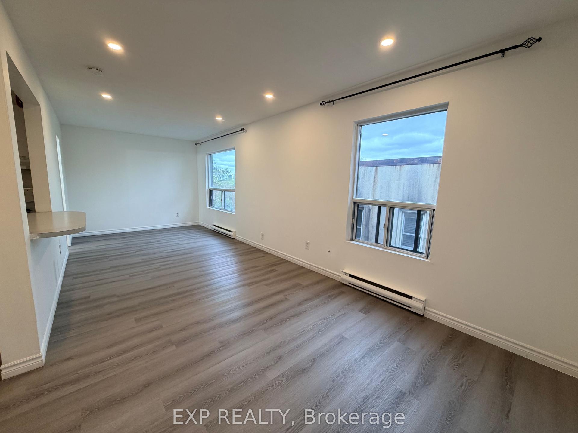 102 Greensides Avenue 12 #12 — photo 1