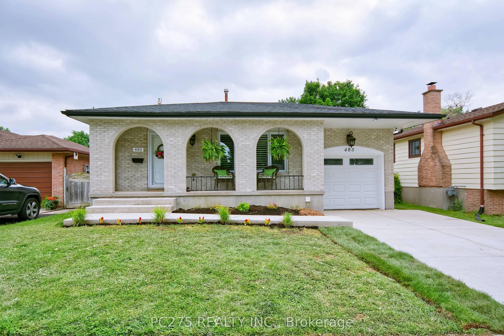 485 Ferndale Avenue — photo 1