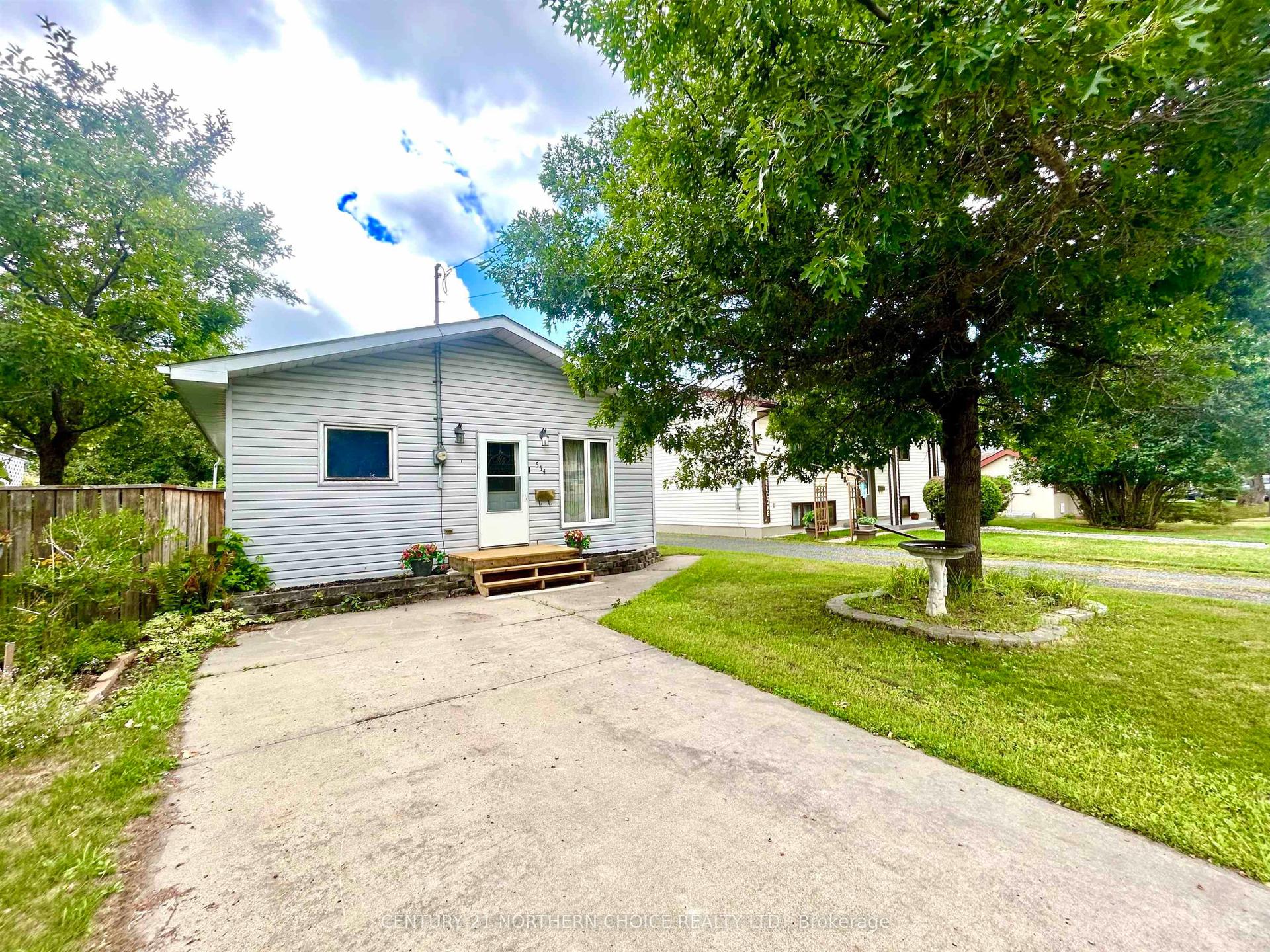 554 Elm Avenue, Fort Frances — Detached for sale, photo 1