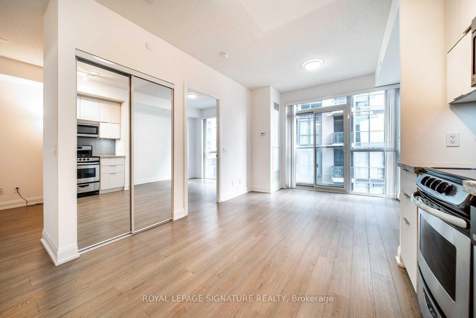 56 Annie Craig Drive 406 #406 — photo 1