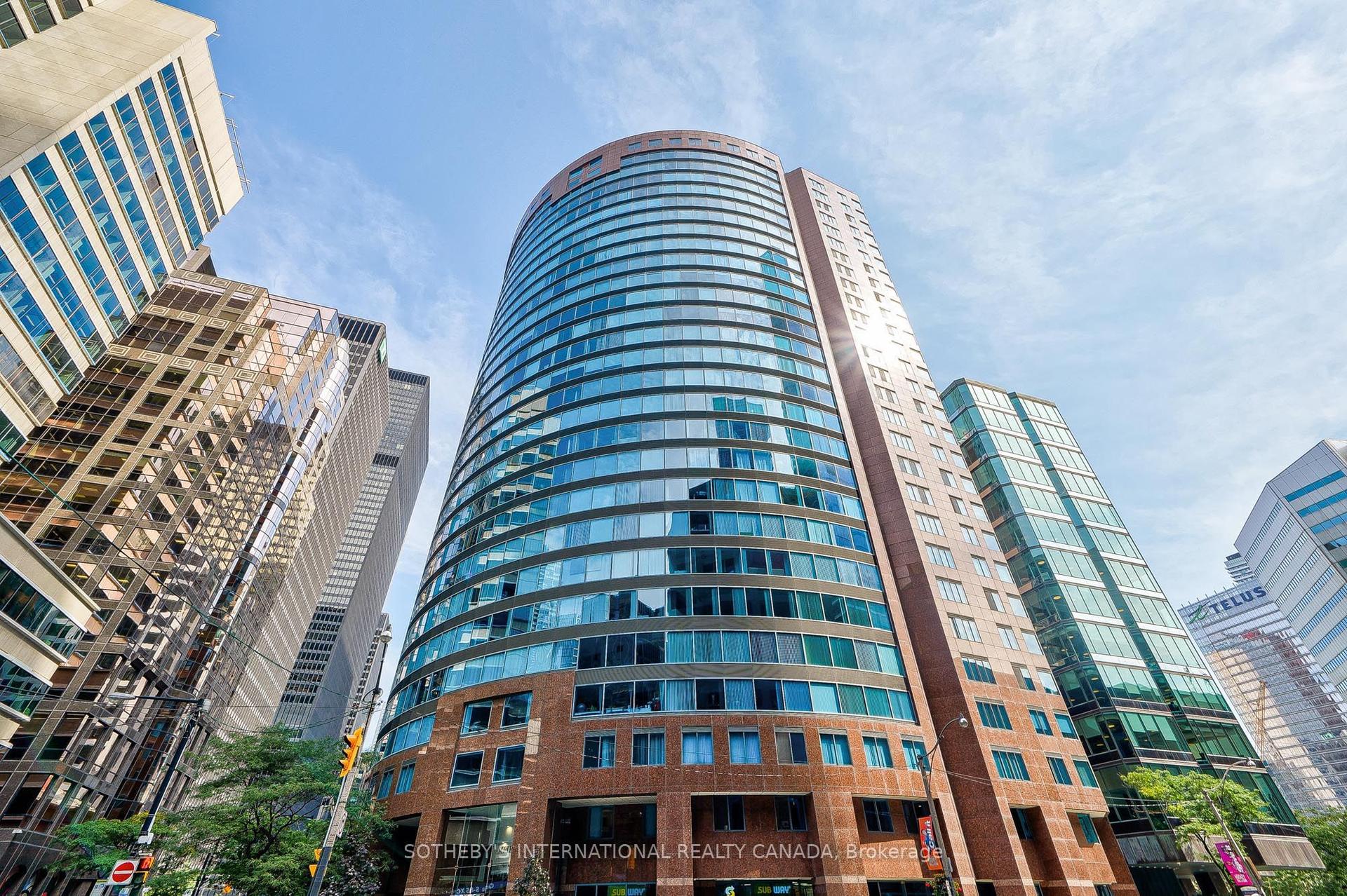 33 University Avenue 2506 #2506, Toronto — Condo for sale, photo 1