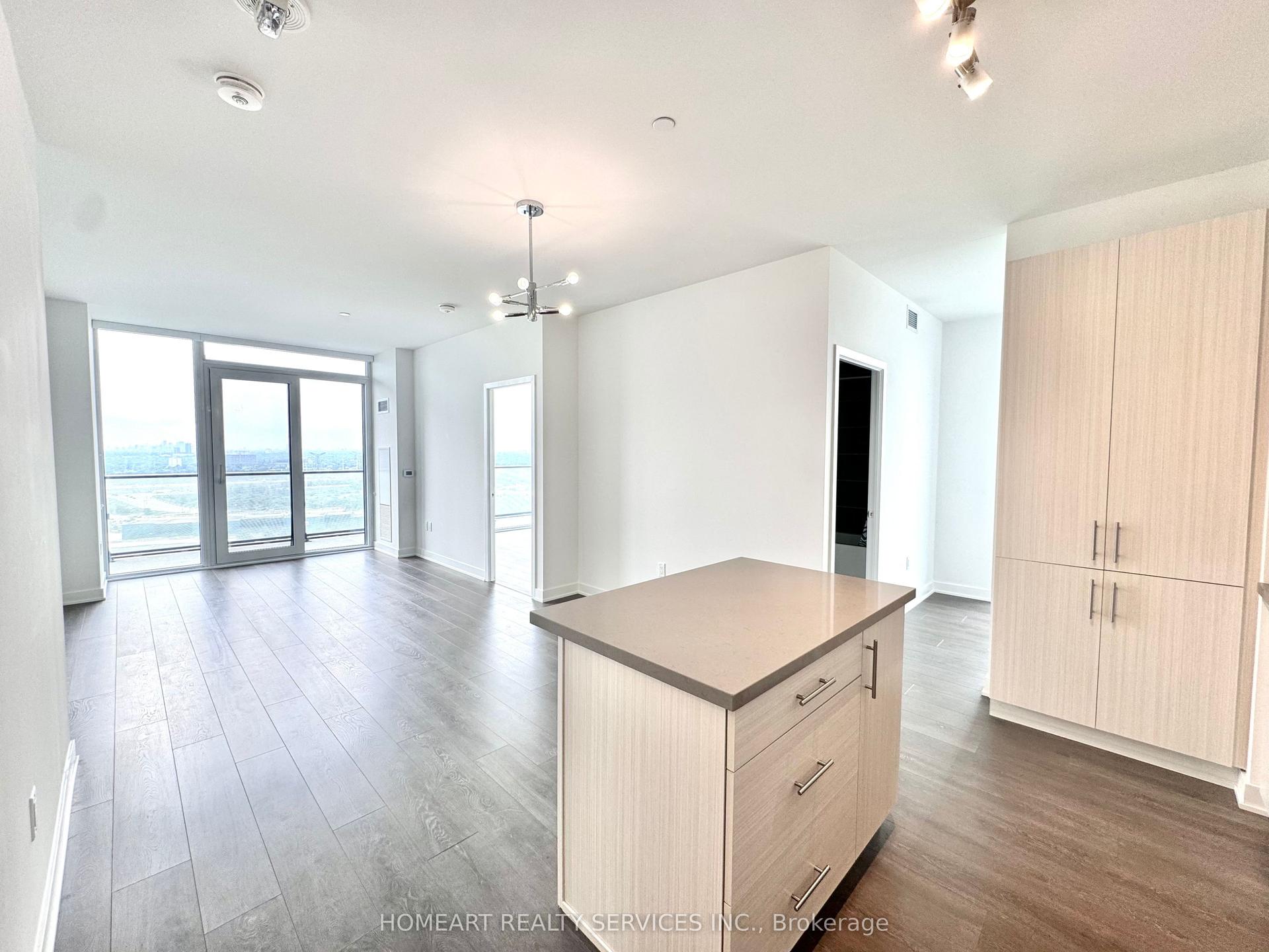 95 Oneida Crescent 1910 #1910, Richmond Hill — Condo for lease, photo 1