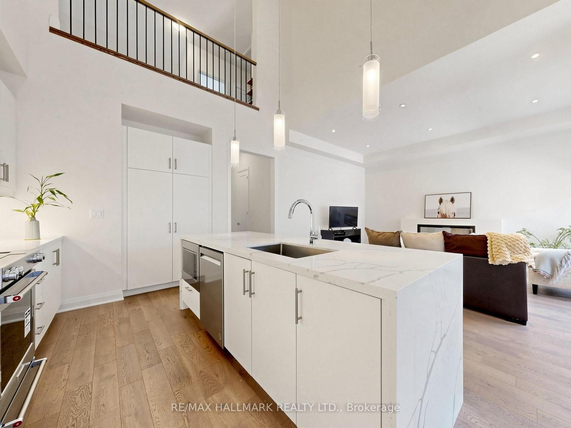 16 Vern Robertson Gate — photo 1