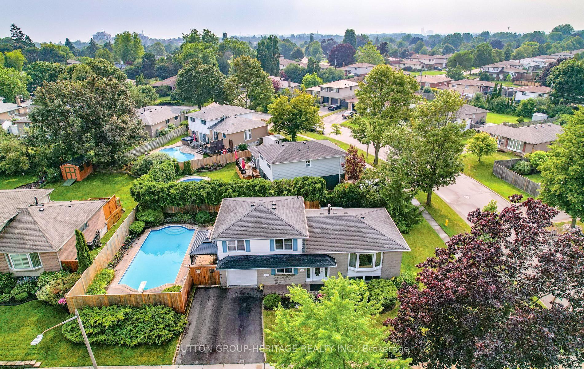 14 GREGORY Road, Ajax — Detached for sale, photo 1