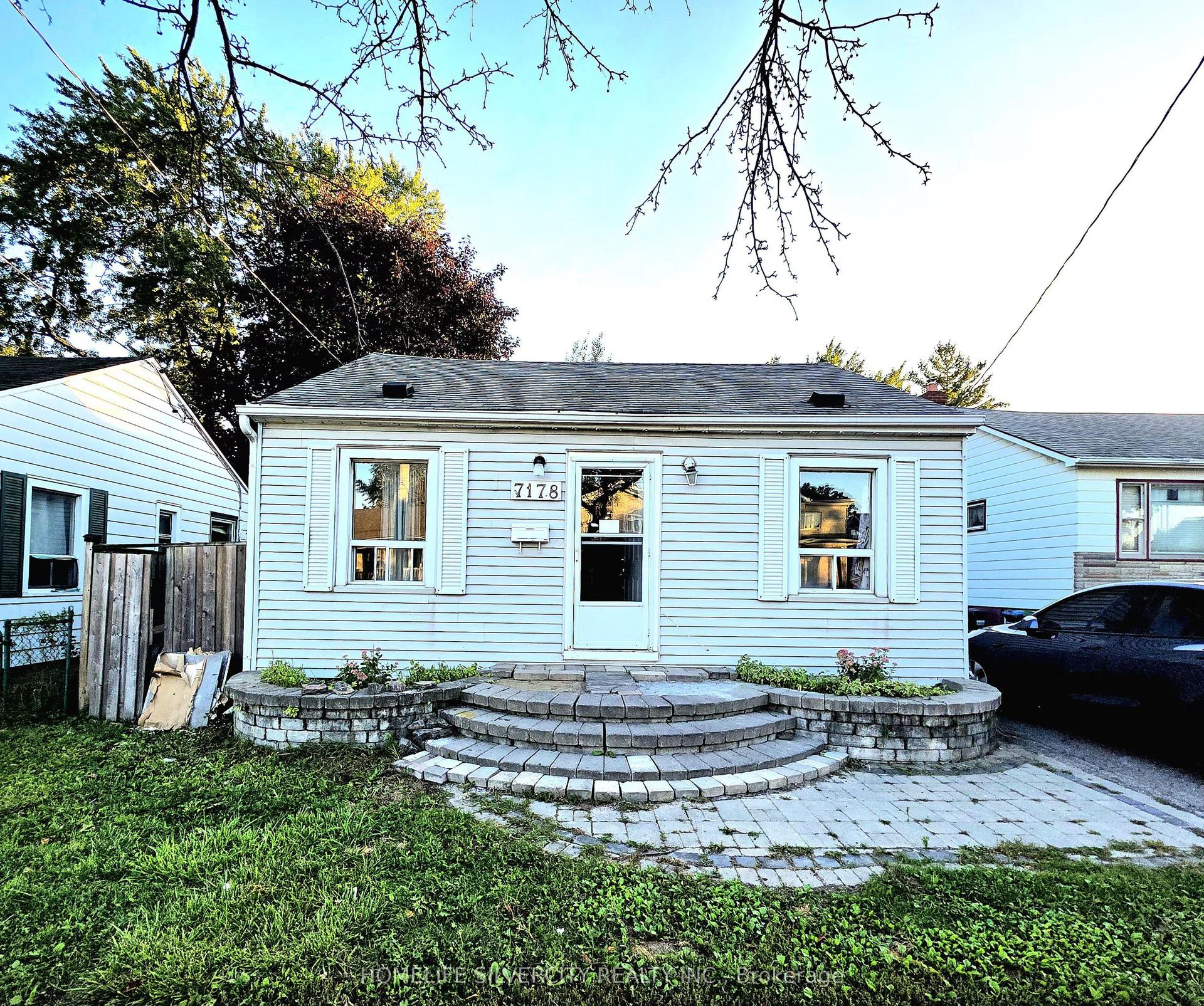 7178 Lancaster Avenue, Mississauga — Detached for sale, photo 1
