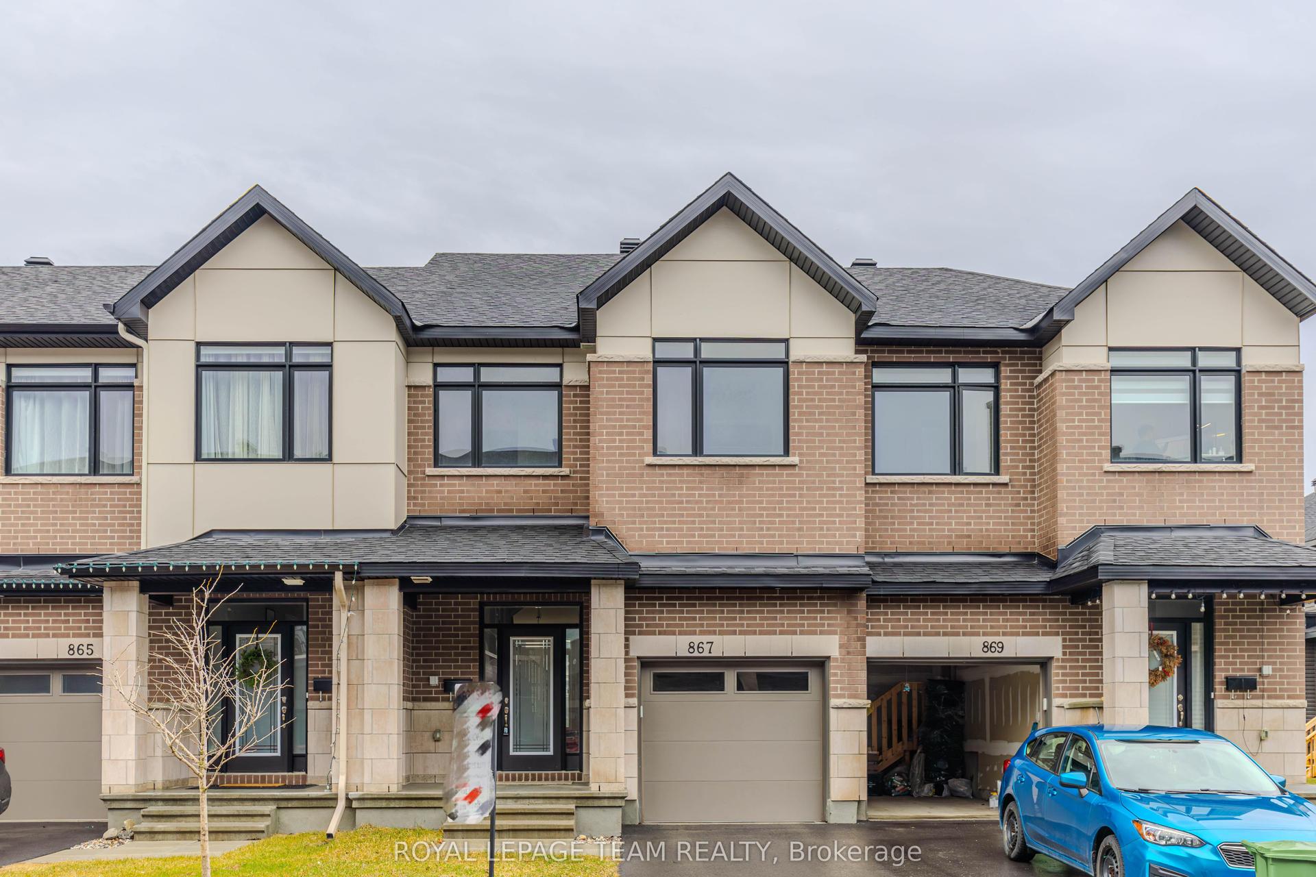 867 Anciano Crescent, Kanata — Townhouse for sale, photo 1