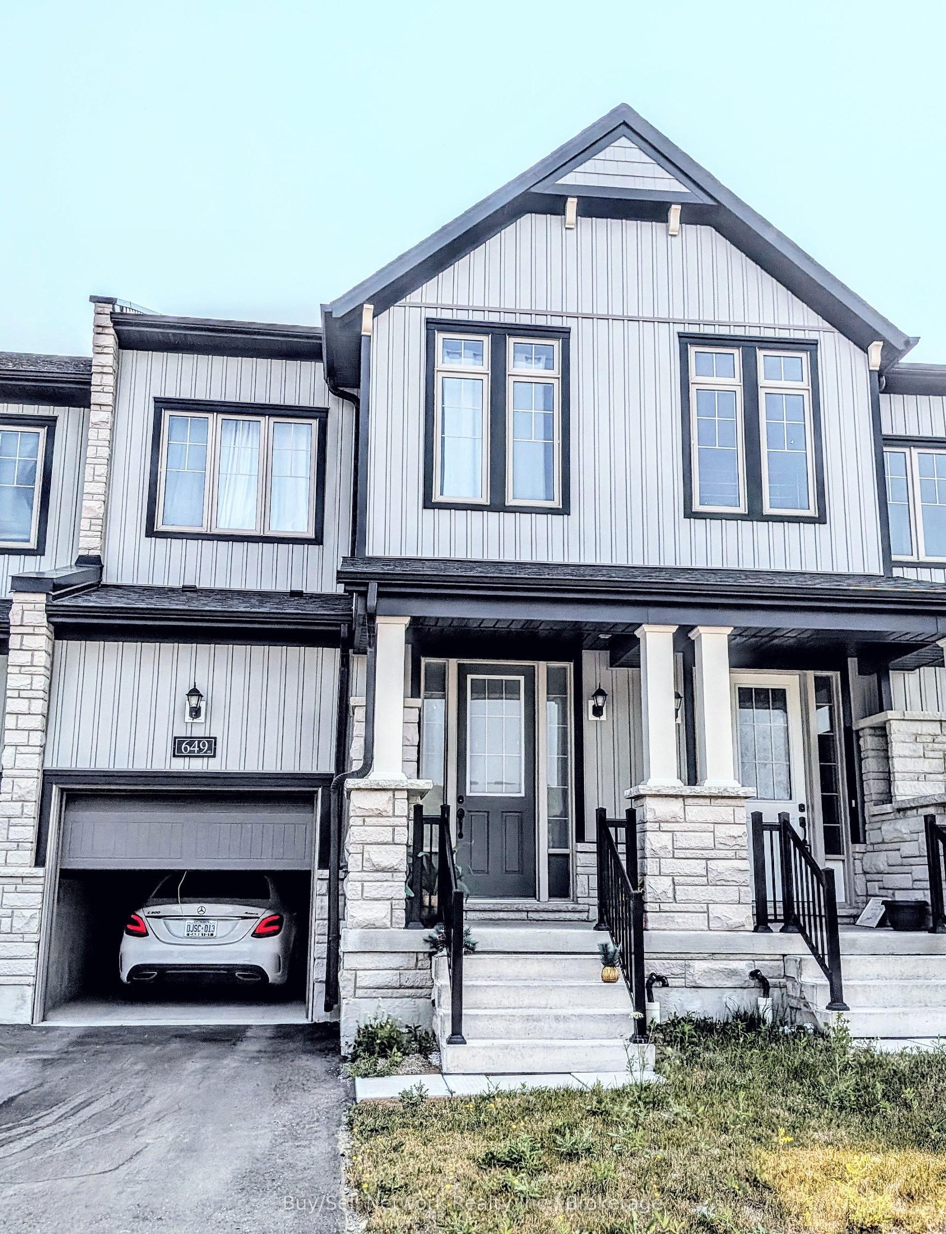 649 Pollock Grove, Peterborough — Townhouse for sale, photo 1