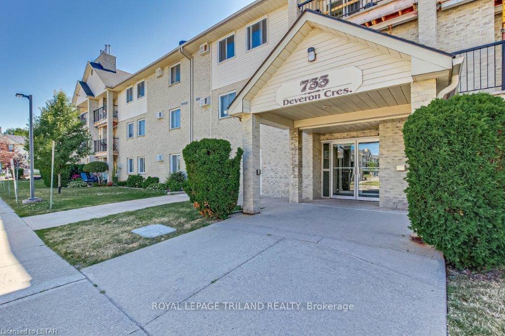 733 Deveron Crescent 212 #212 — photo 1