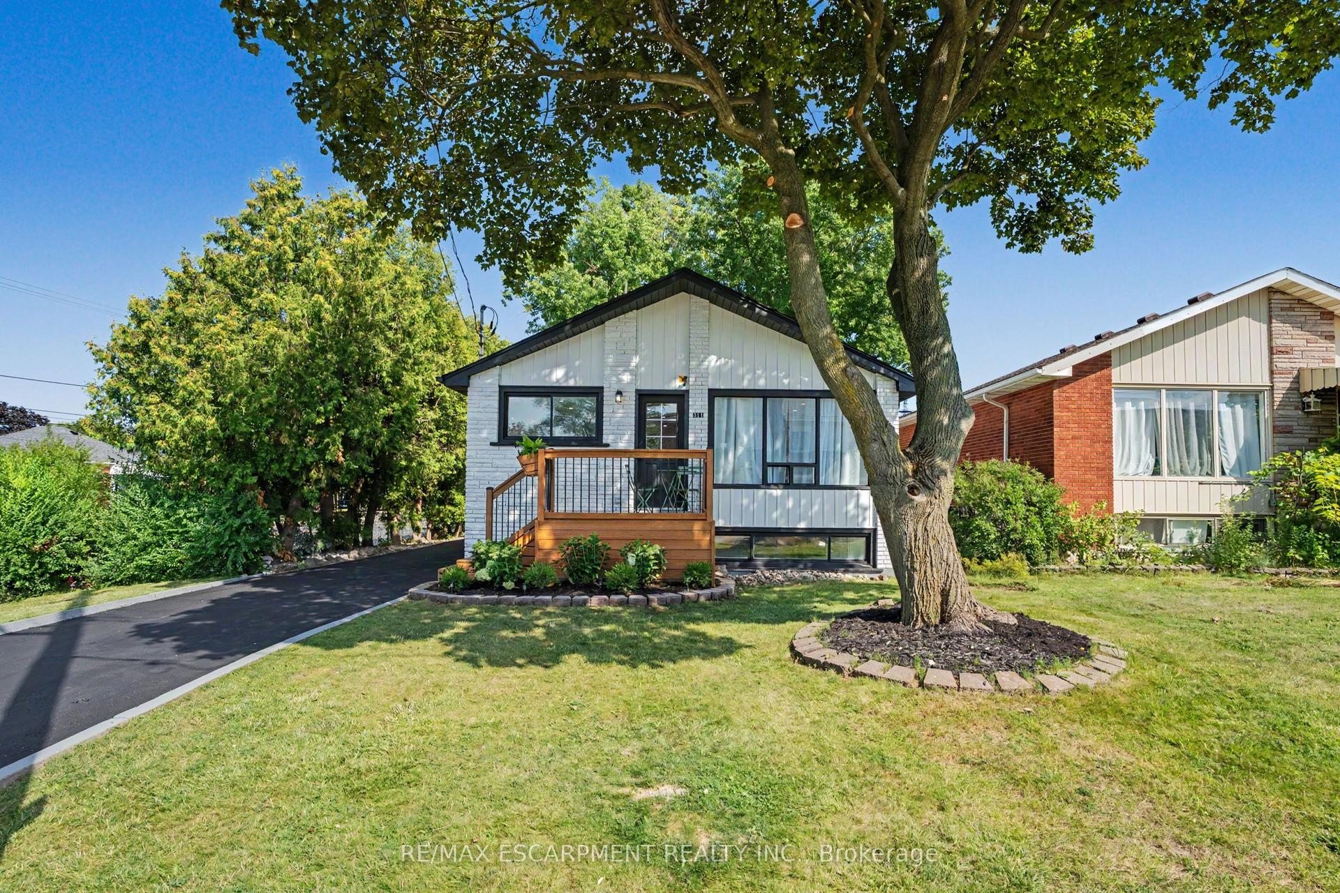 311 East 14th Street, Hamilton — Detached for sale, photo 1