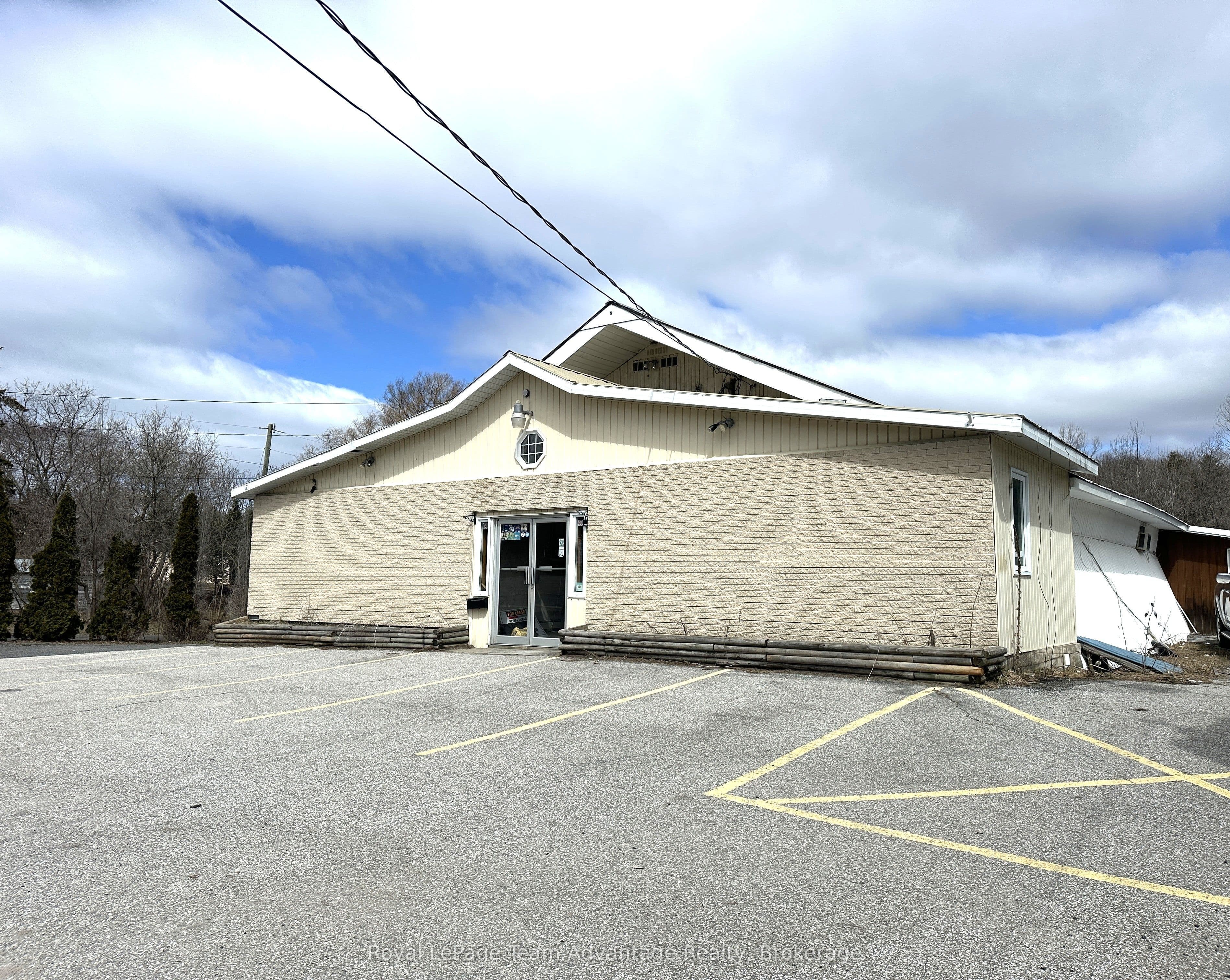 58 Bowes Street — photo 1