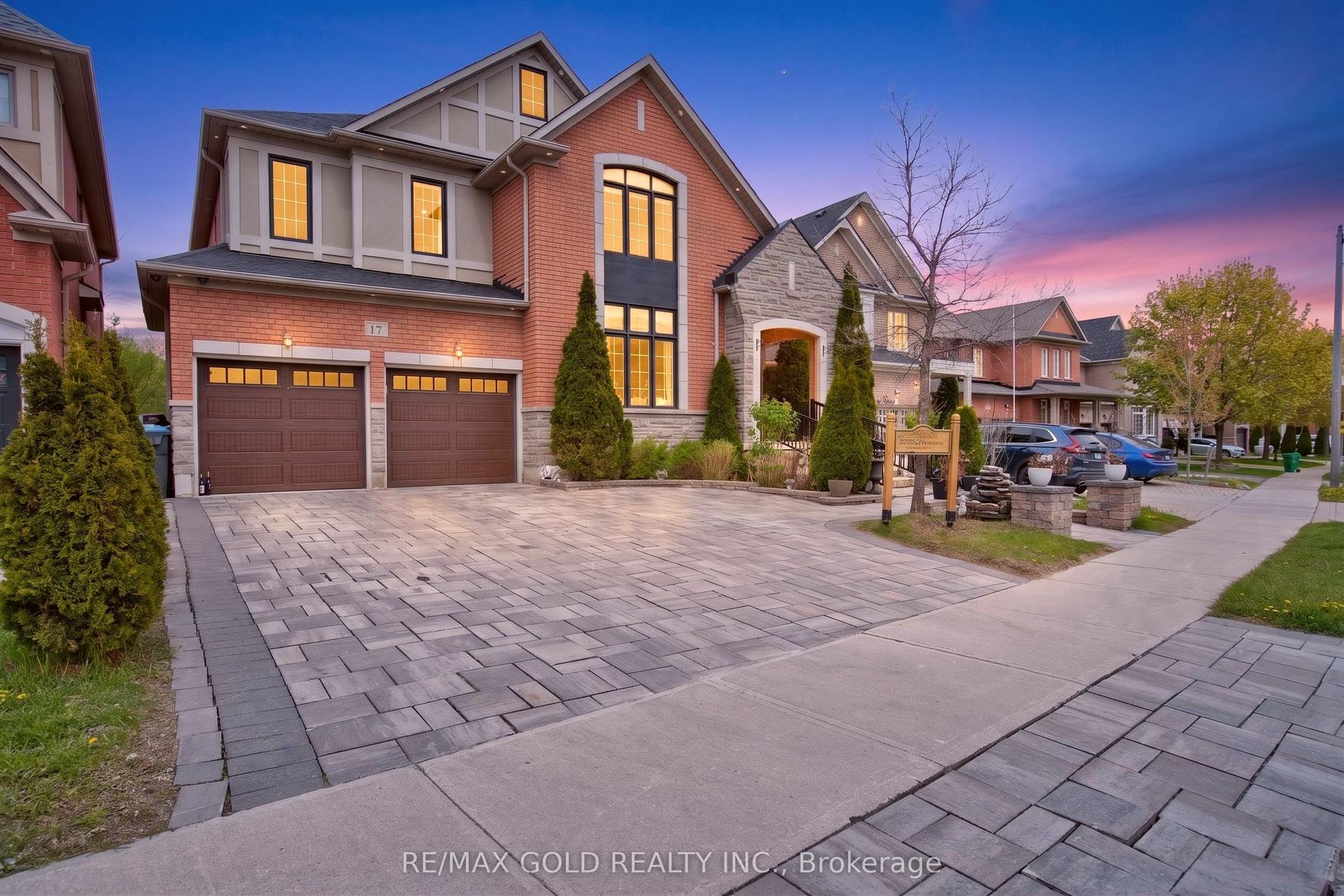 17 Maisonneuve Boulevard E — photo 1