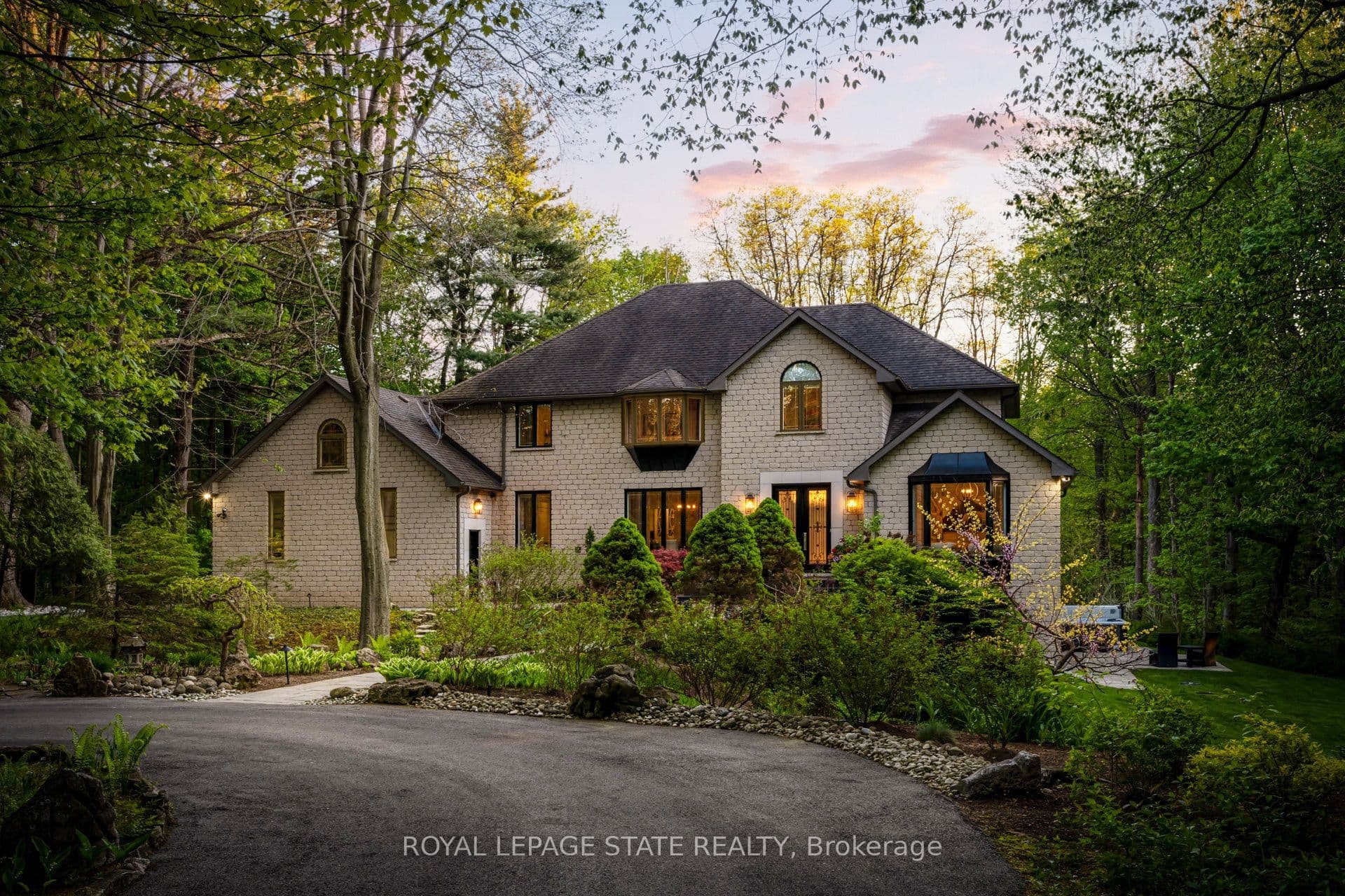 18 Elder Crescent — photo 1