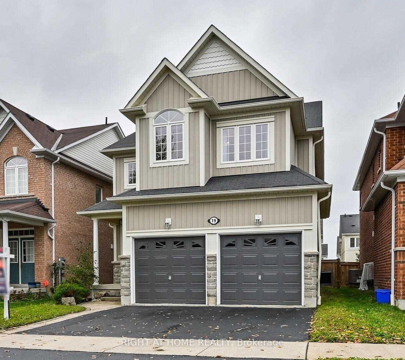 19 Shrewsbury Drive, Whitby — Detached for lease, photo 1