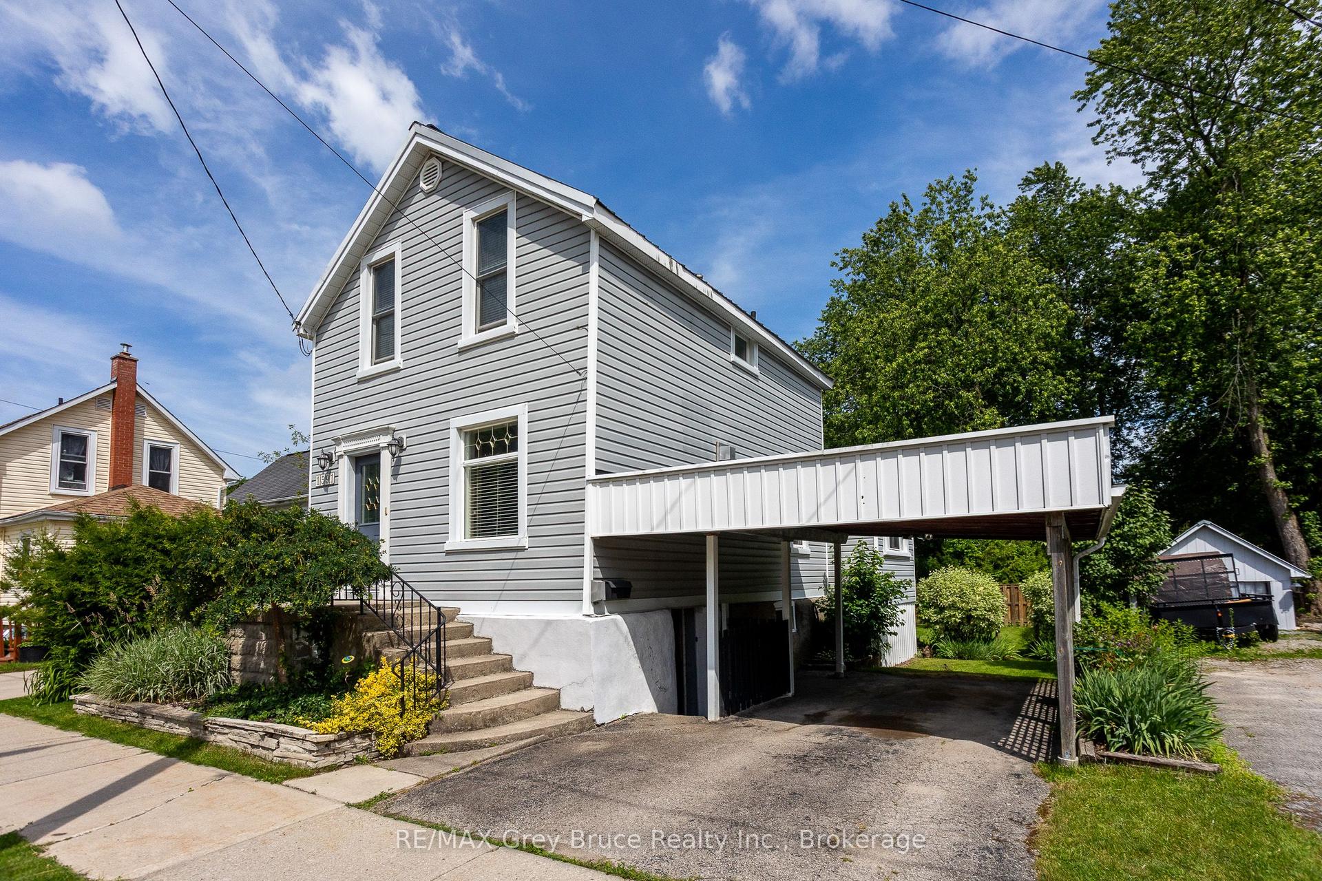 1591 5th Avenue W, Owen Sound — Detached for sale, photo 1
