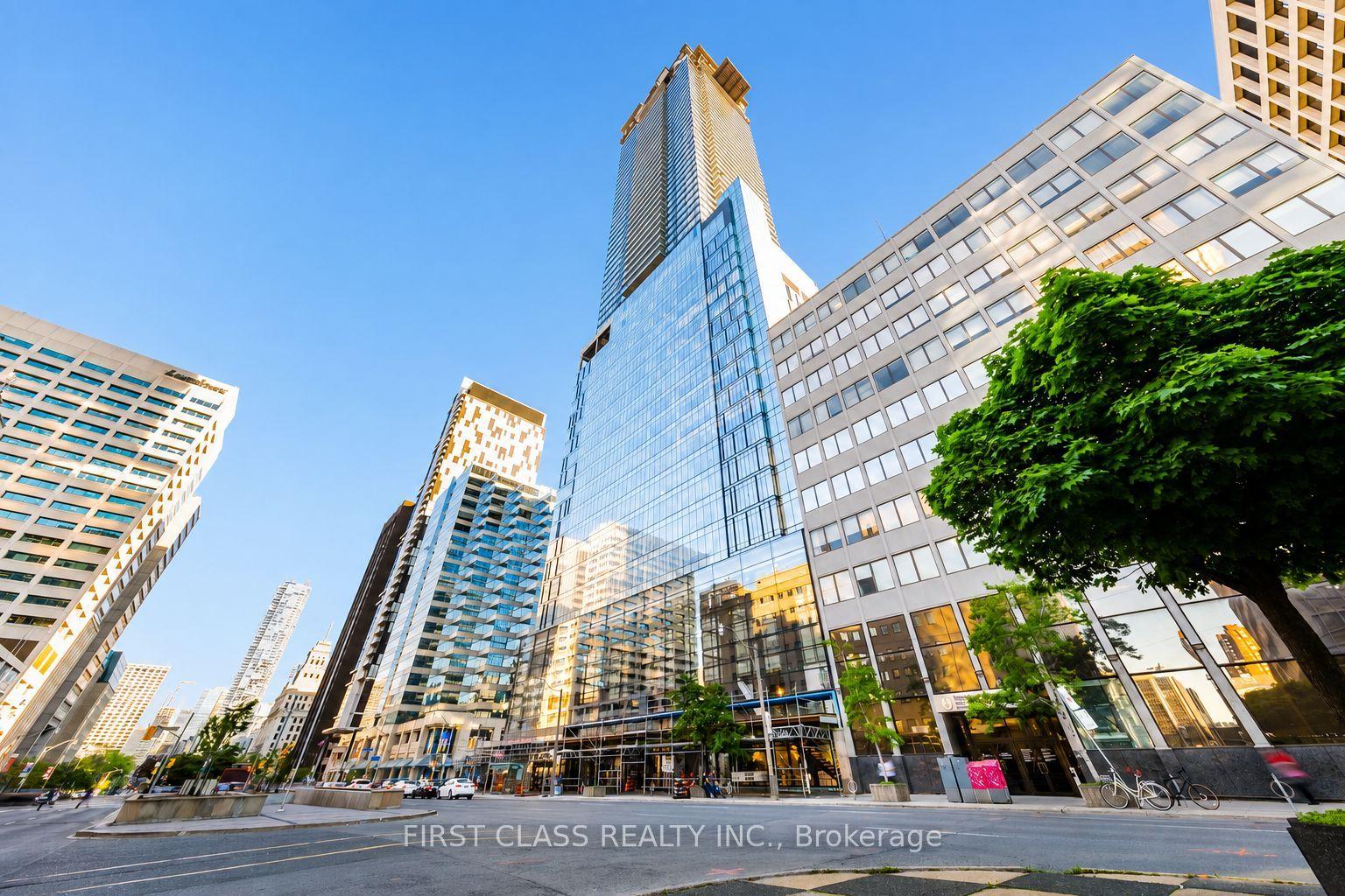 488 University Avenue 3901 #3901, Toronto — Condo for sale, photo 1