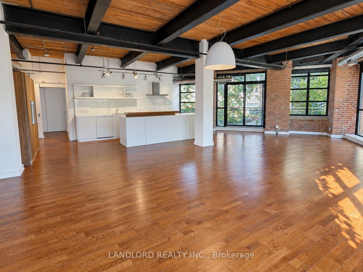 43 Hanna Avenue 210 #210, Toronto — Condo for lease, photo 1