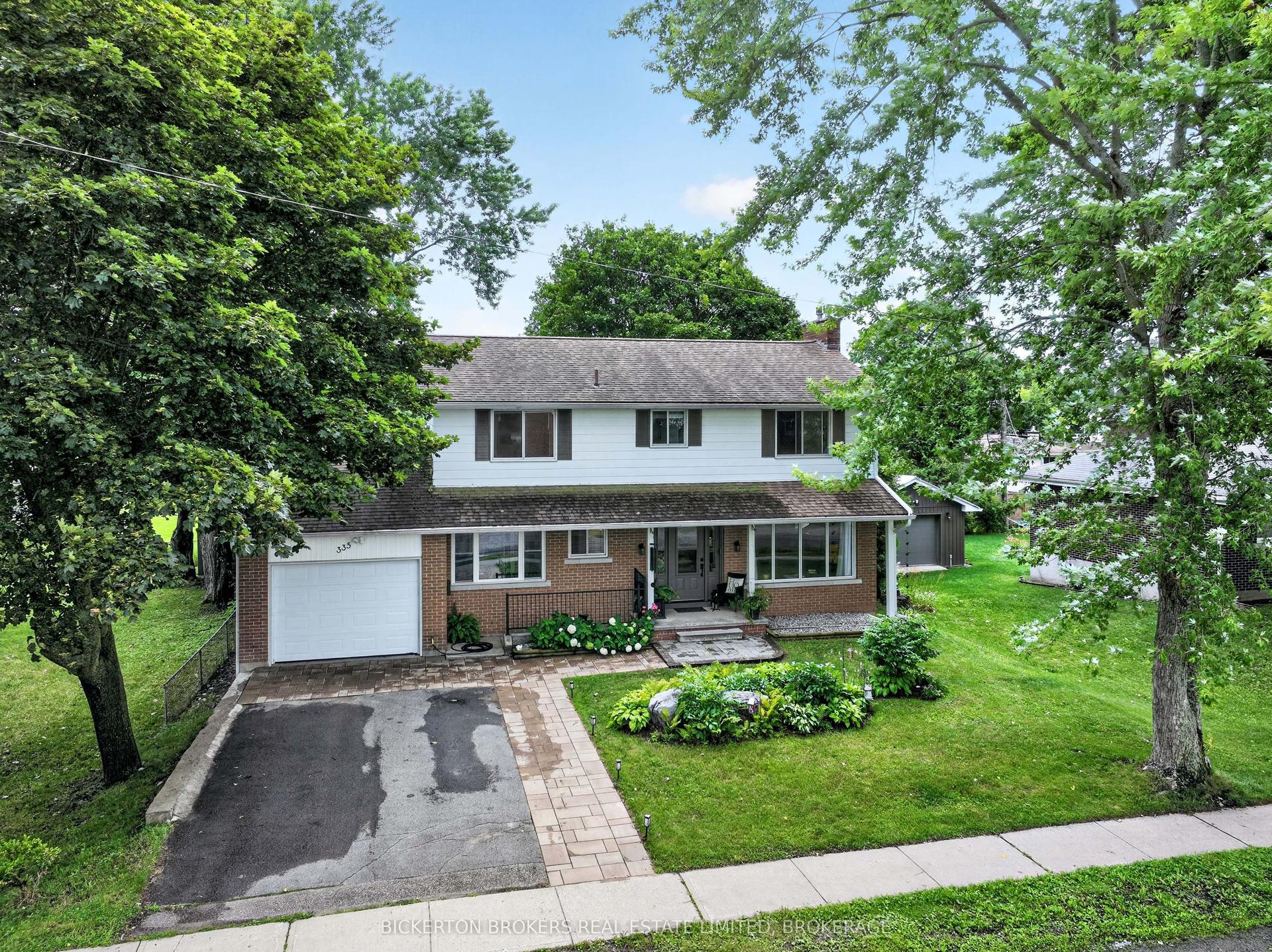 335 Elizabeth Drive, Gananoque — Detached for sale, photo 1