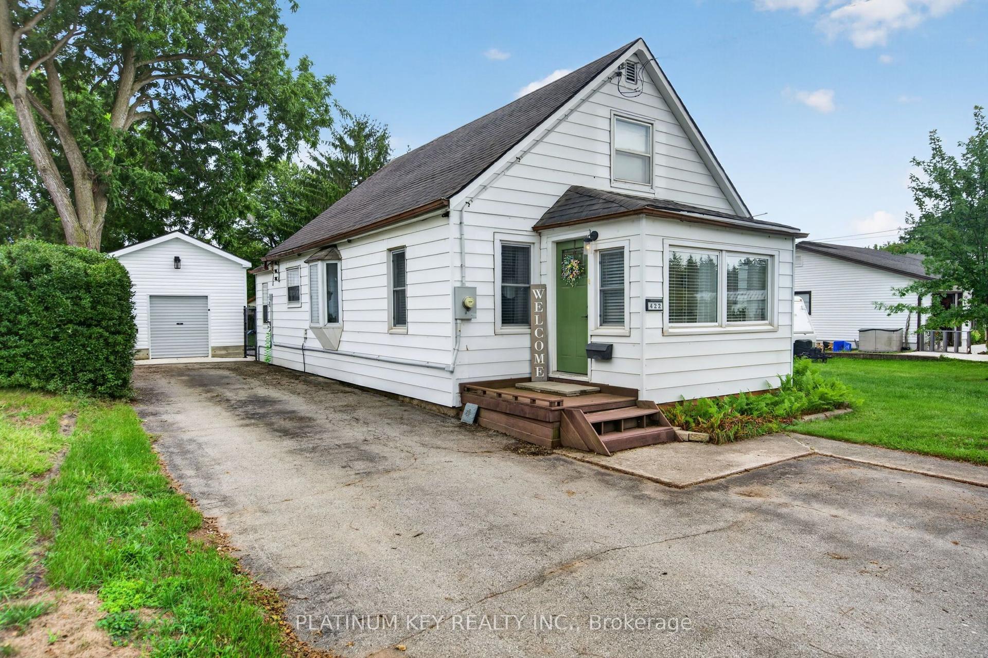 422 Metcalfe Street W, Strathroy-Caradoc — Detached for sale, photo 1