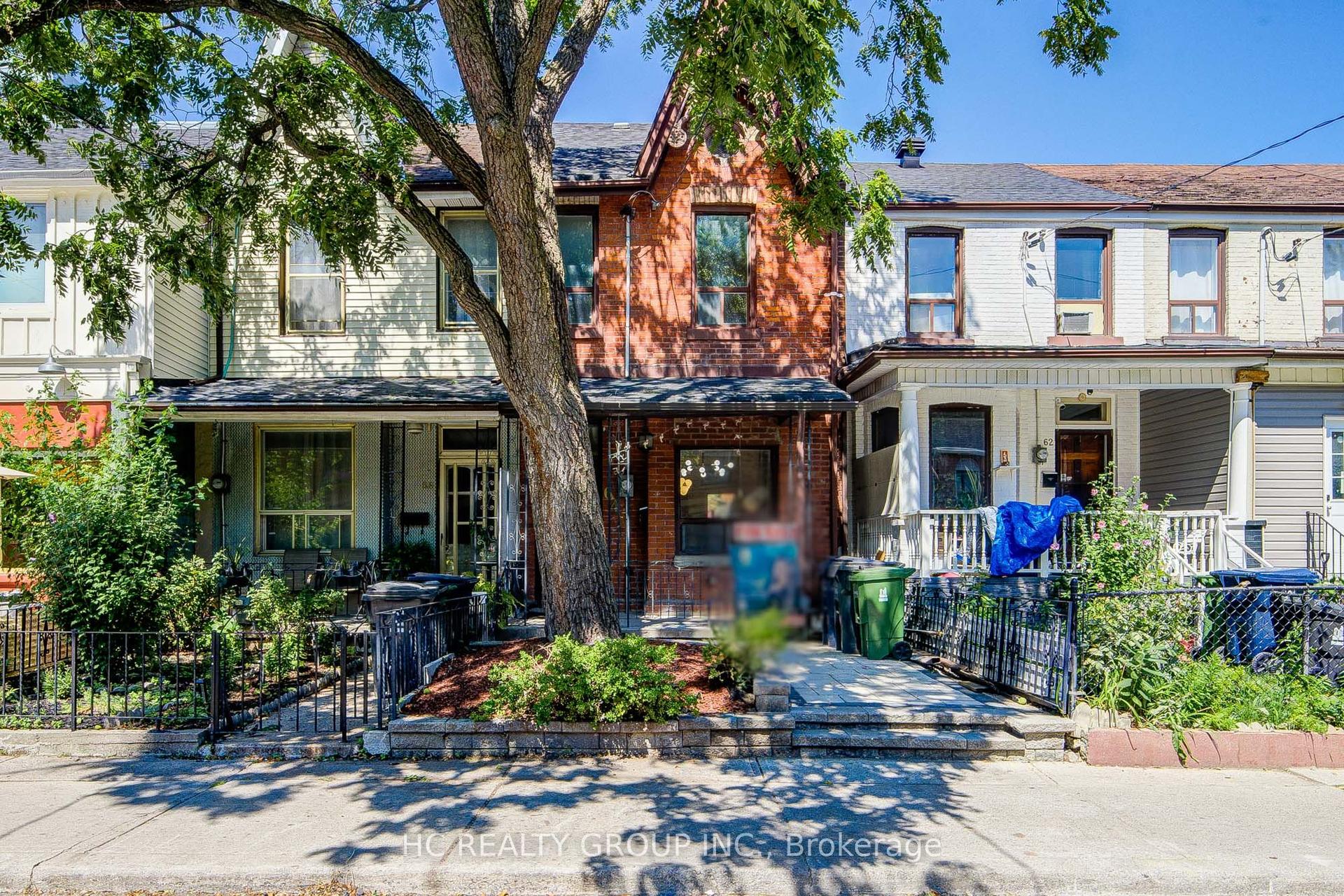 64 Wales Avenue, Toronto — Townhouse for sale, photo 1