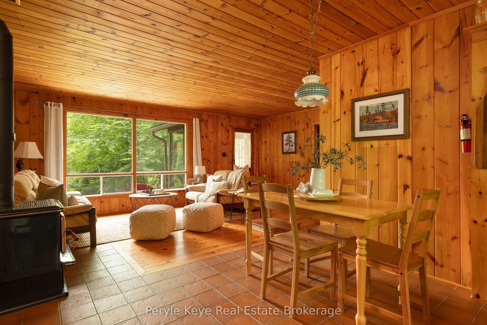 1057 H R S Road, Bracebridge — Detached for sale, photo 1