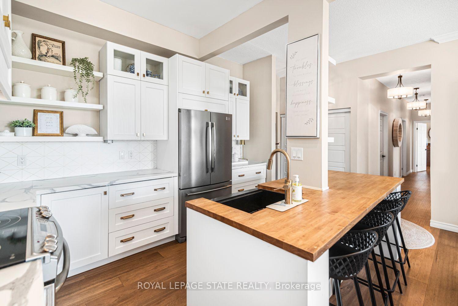 262 Dundas Street E 311 #311 — photo 1