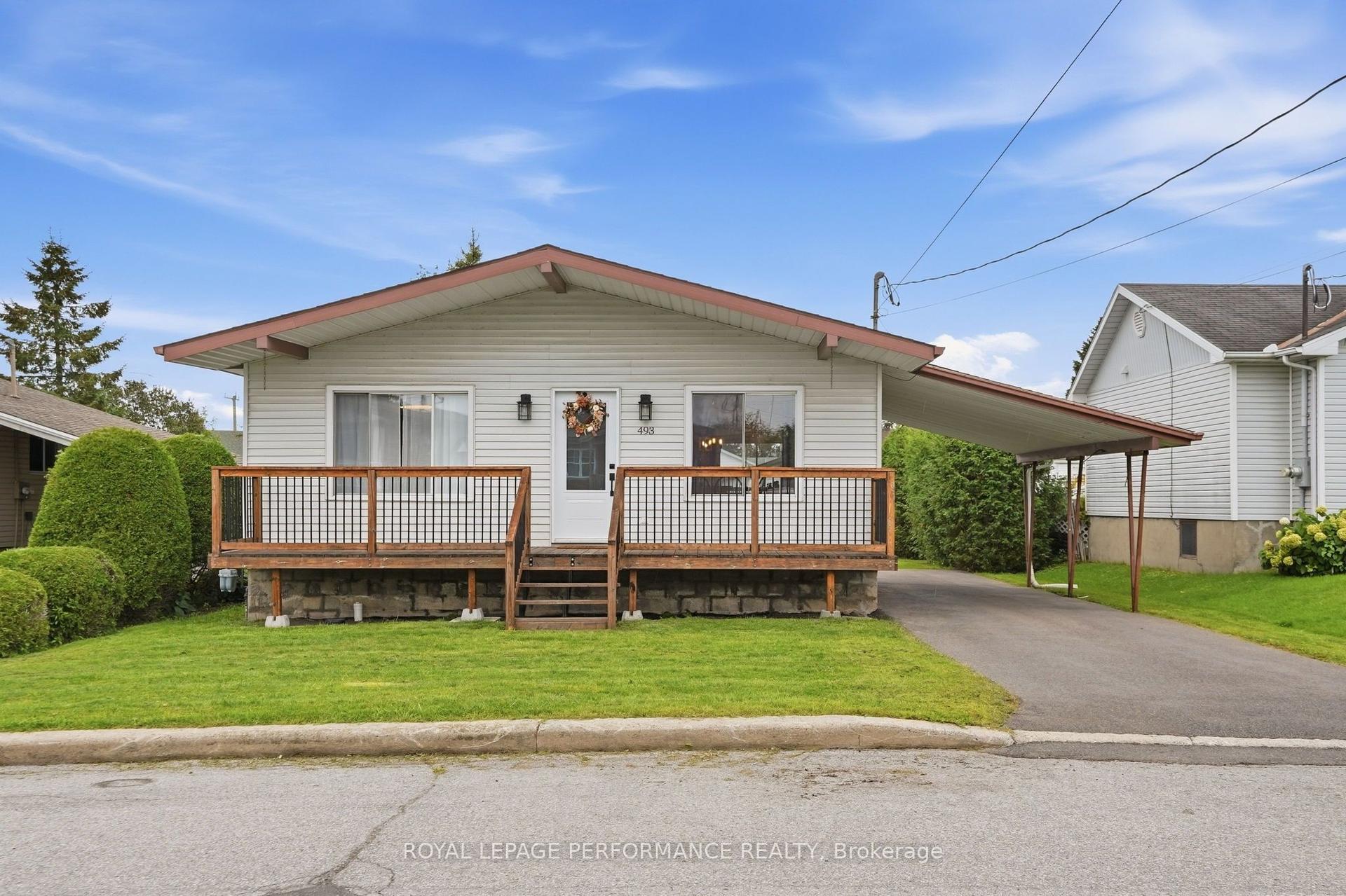 493 Catherine Street, Hawkesbury — Detached for sale, photo 1
