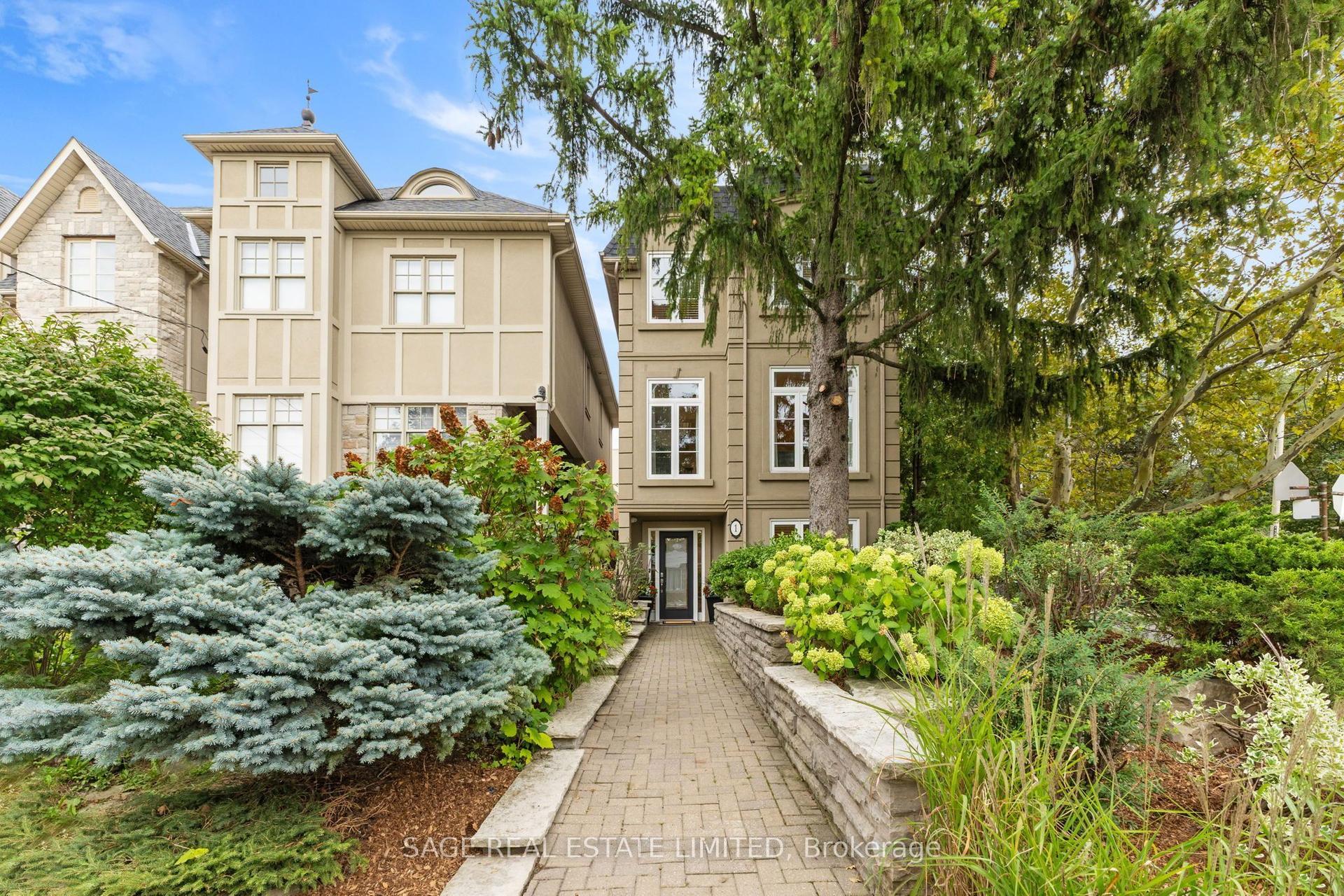 1 Caldow Road, Toronto — Detached for sale, photo 1