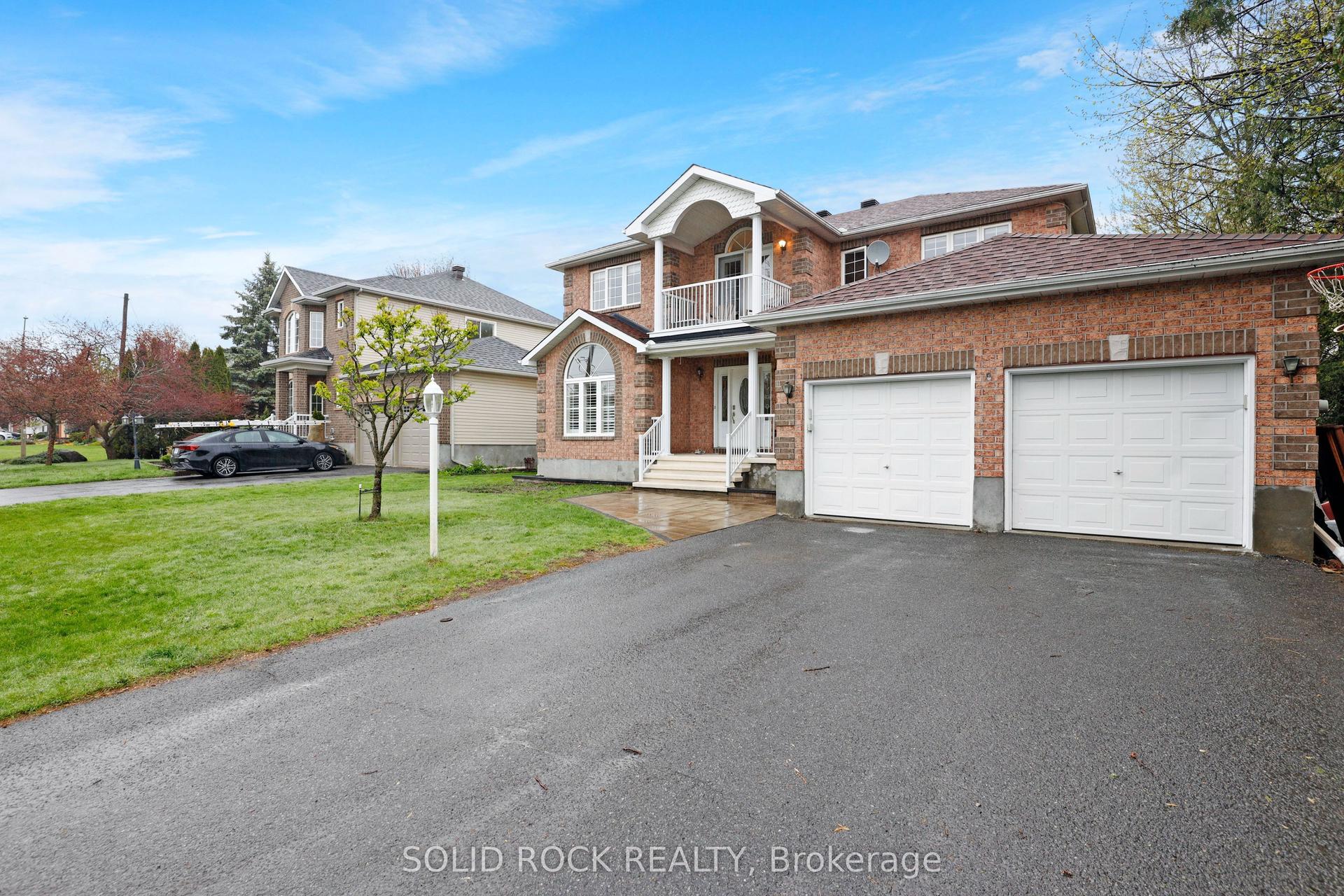 45 Basswood Avenue — photo 1